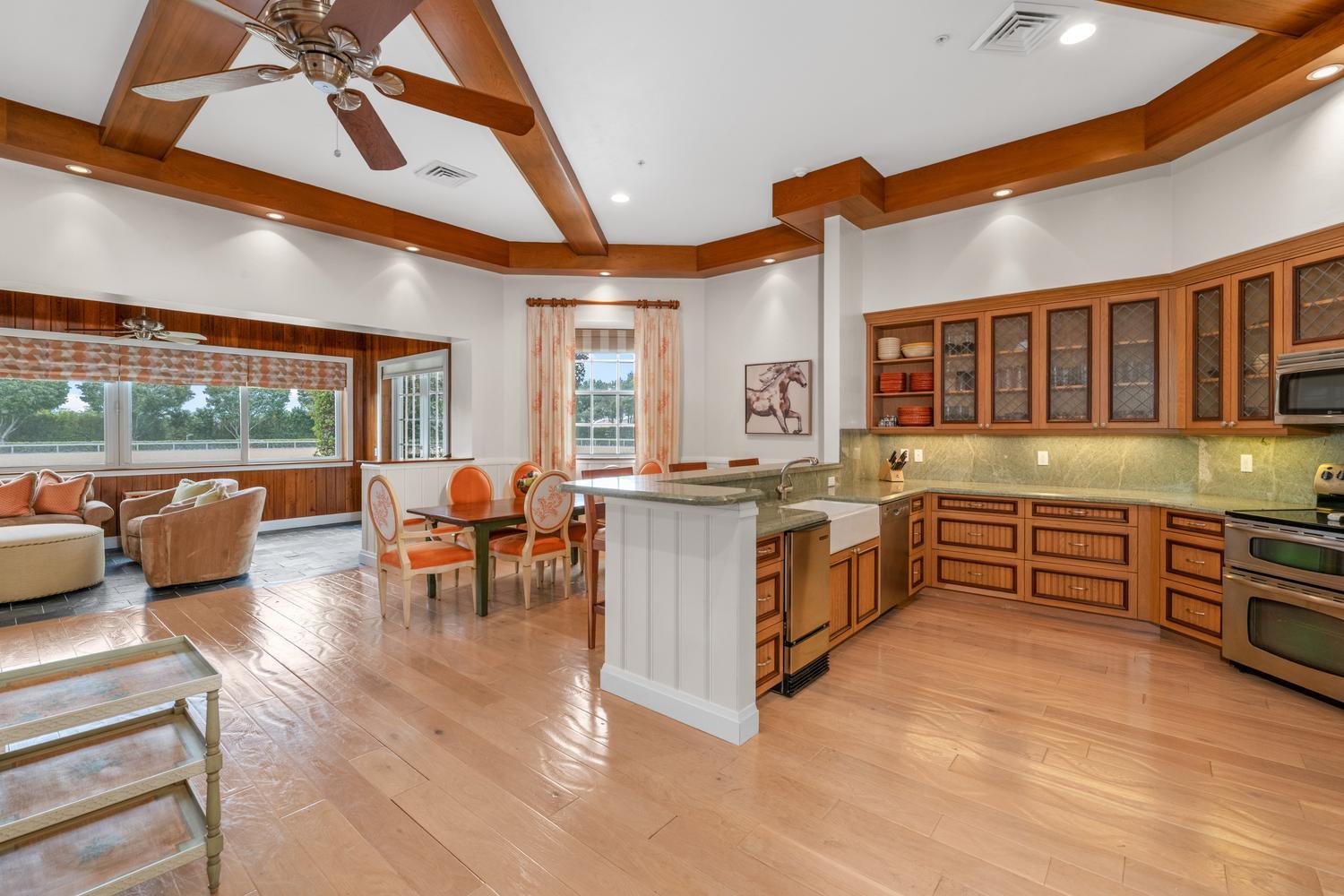 GRAND PRIX FARMS - Residential