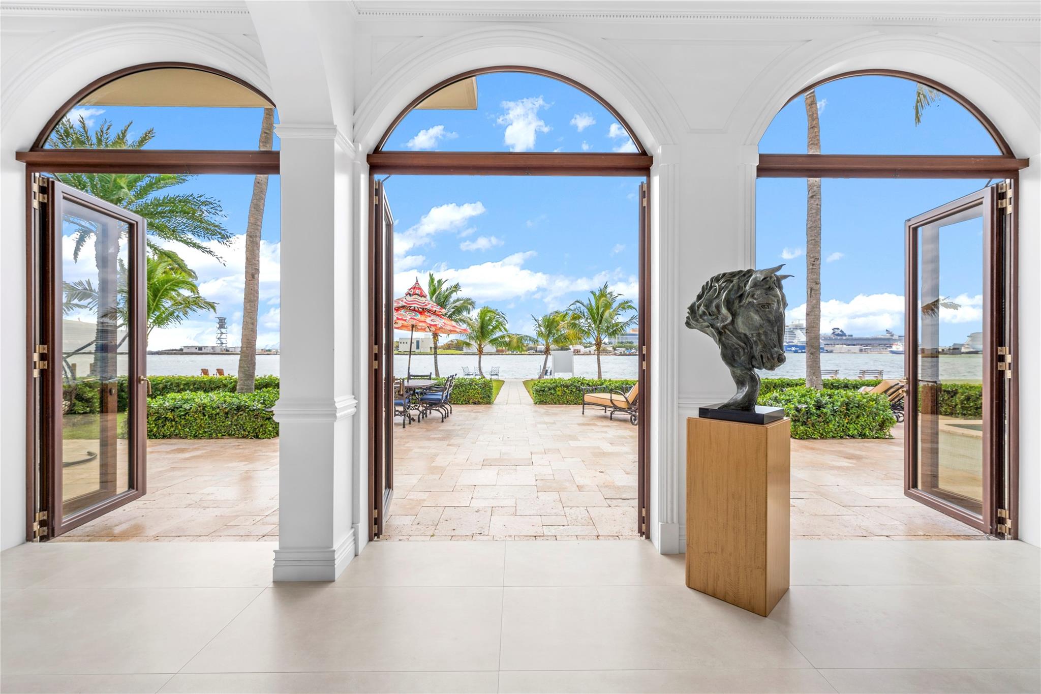 Breakwater 42-19 B - Residential