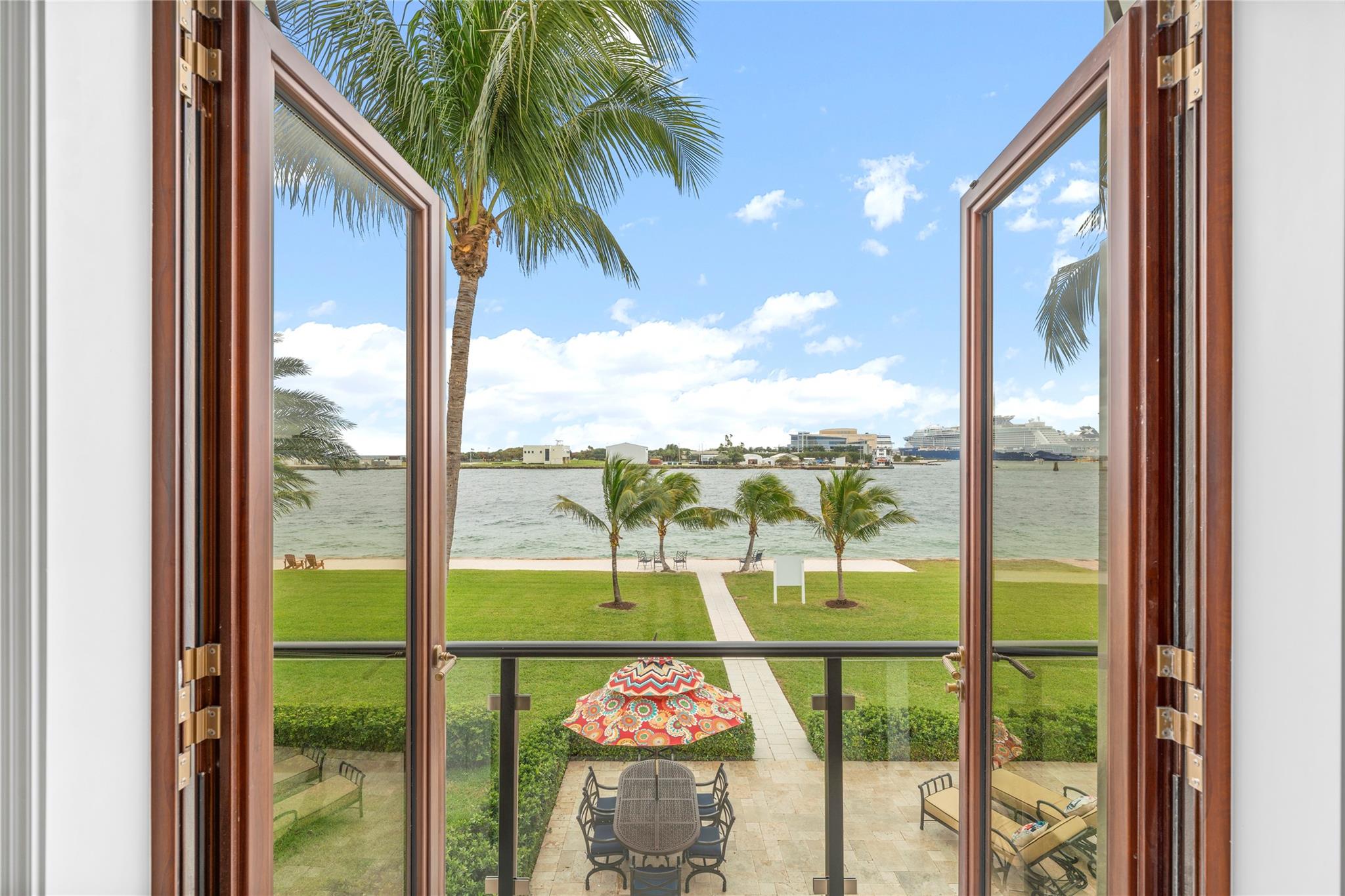 Breakwater 42-19 B - Residential