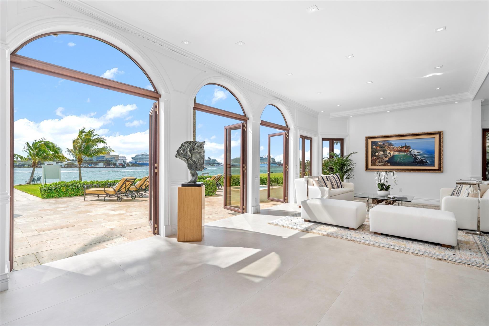 Breakwater 42-19 B - Residential