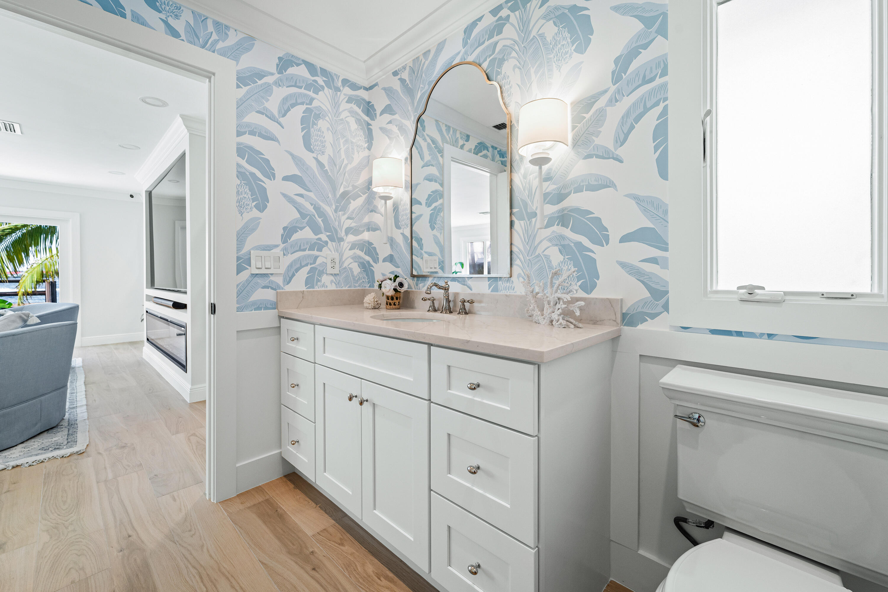 YACHT HARBOR MANOR - Residential