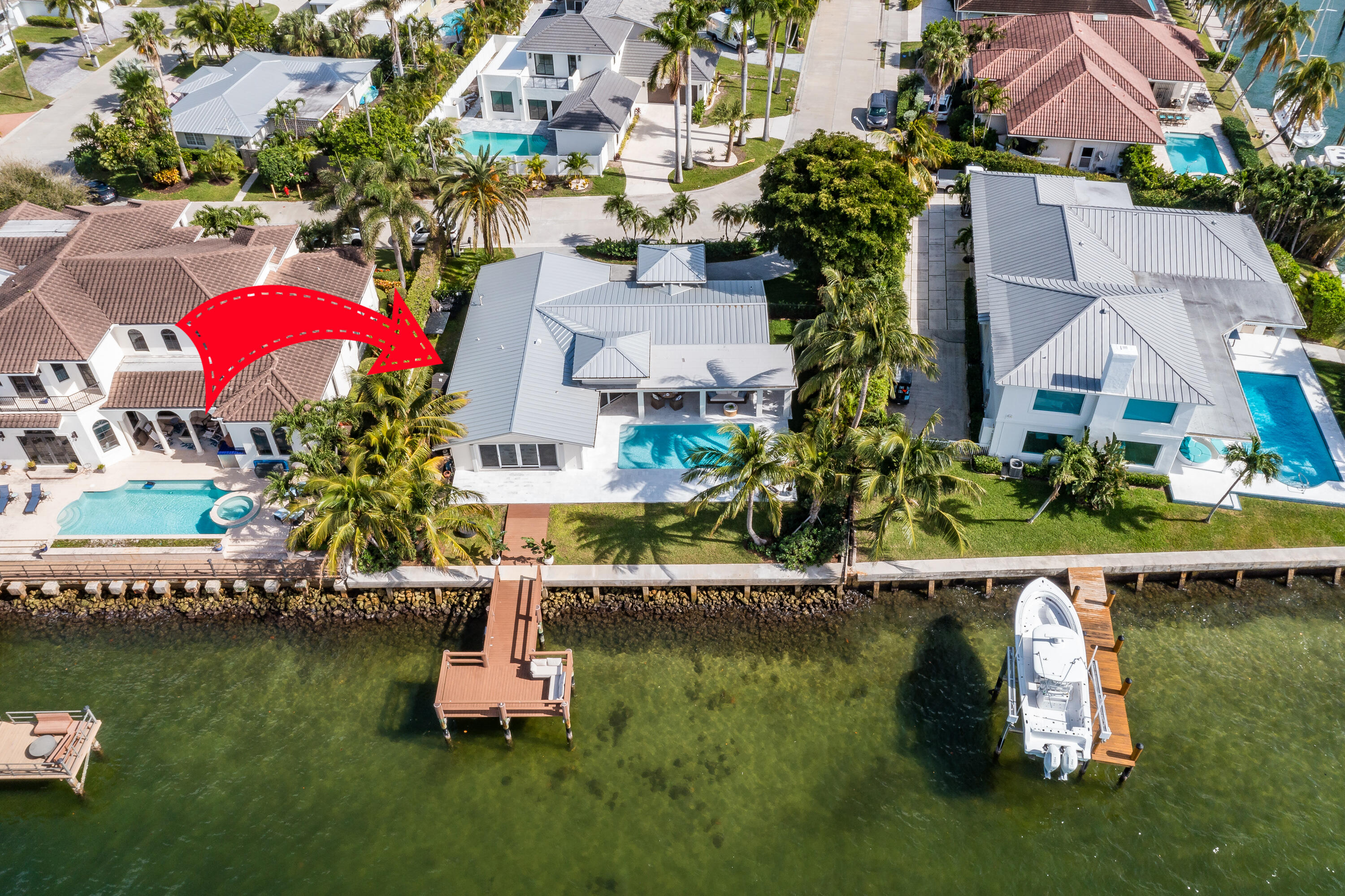YACHT HARBOR MANOR - Residential
