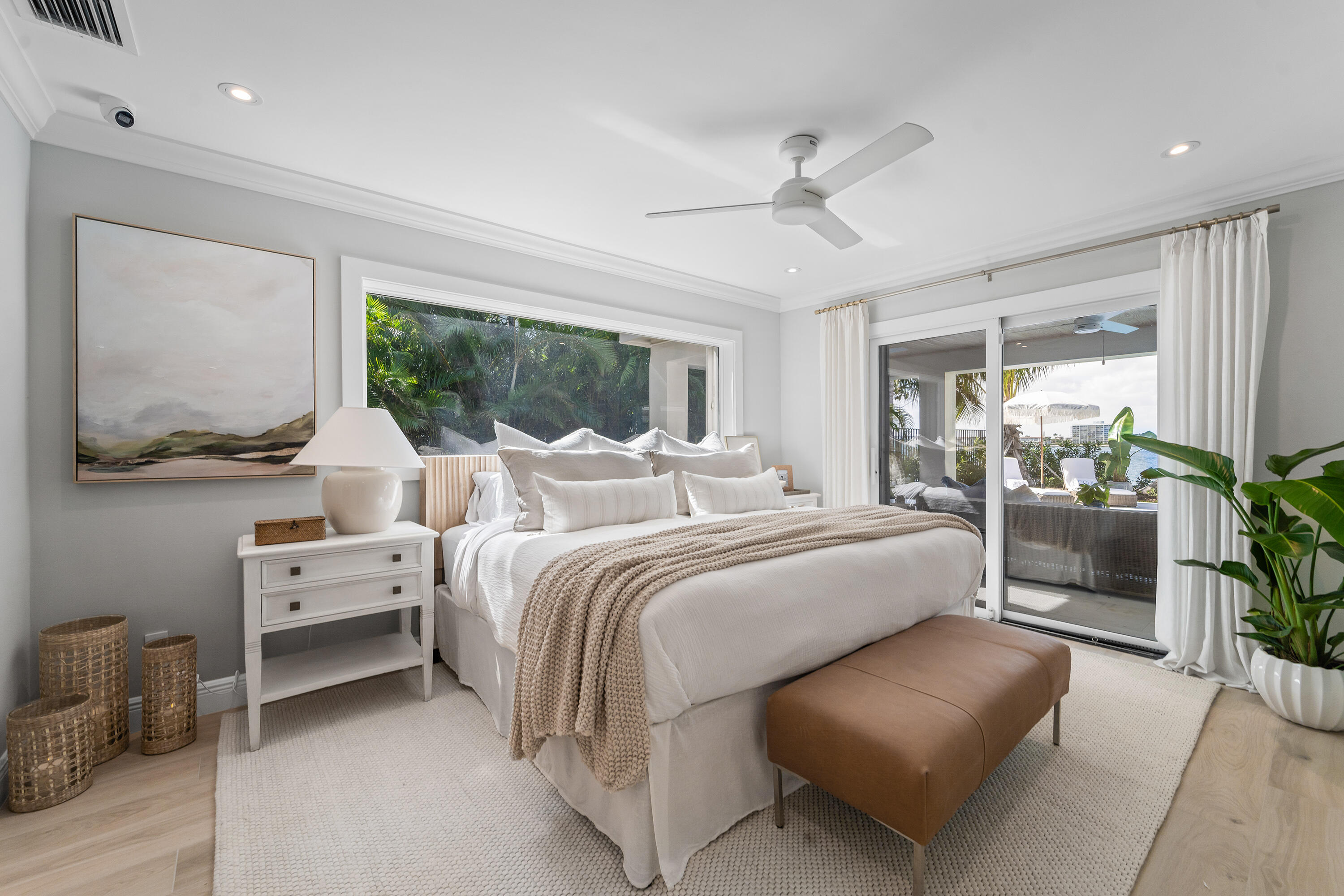 YACHT HARBOR MANOR - Residential