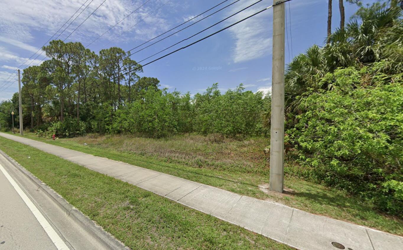 PORT ST LUCIE SECTION 27 - Land