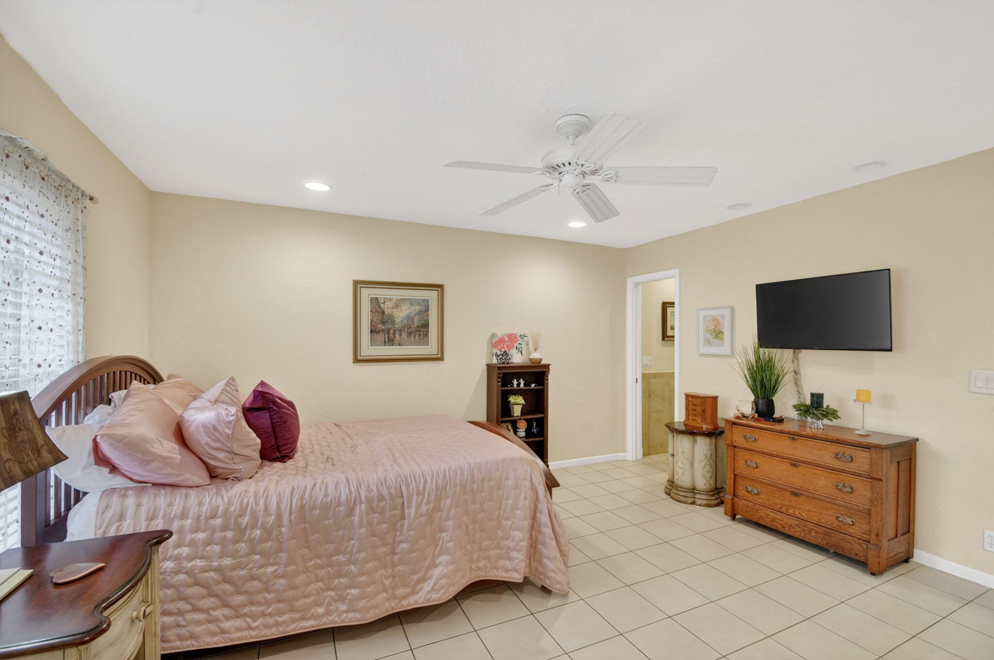 COVERED BRIDGE CONDO - Residential