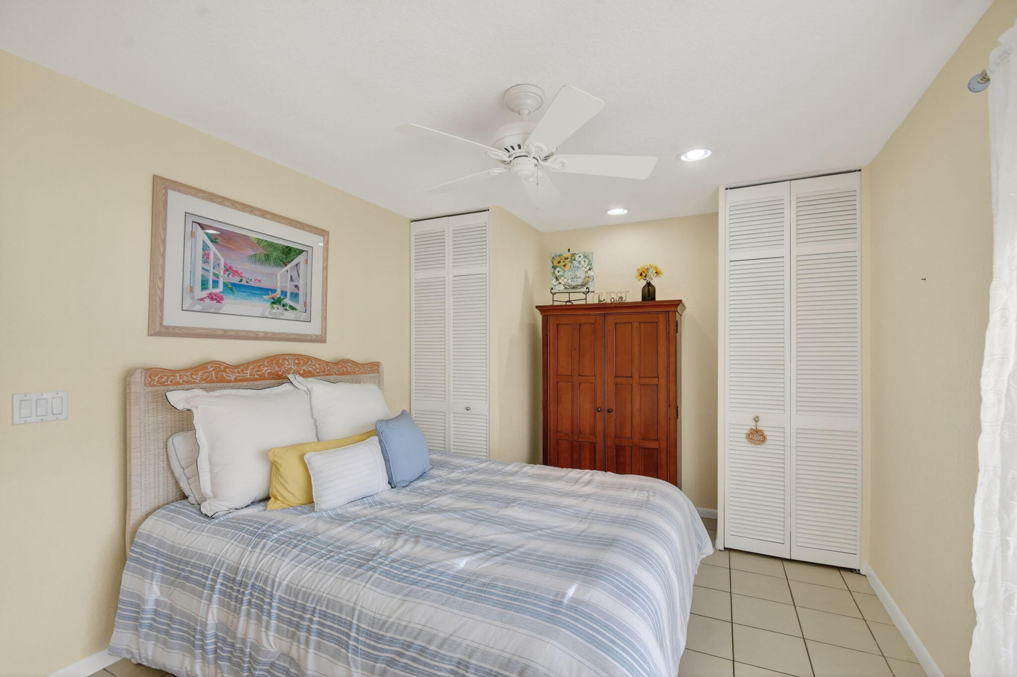 COVERED BRIDGE CONDO - Residential