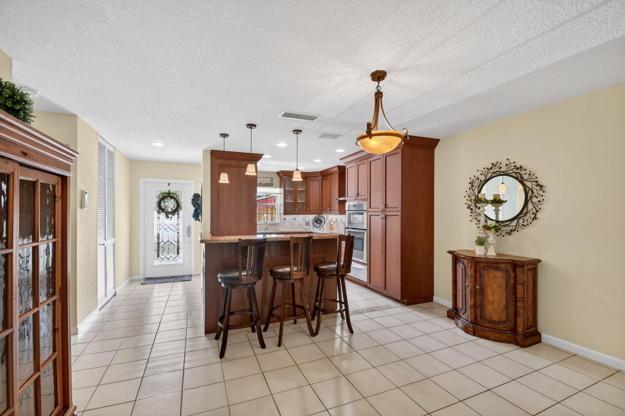 COVERED BRIDGE CONDO - Residential
