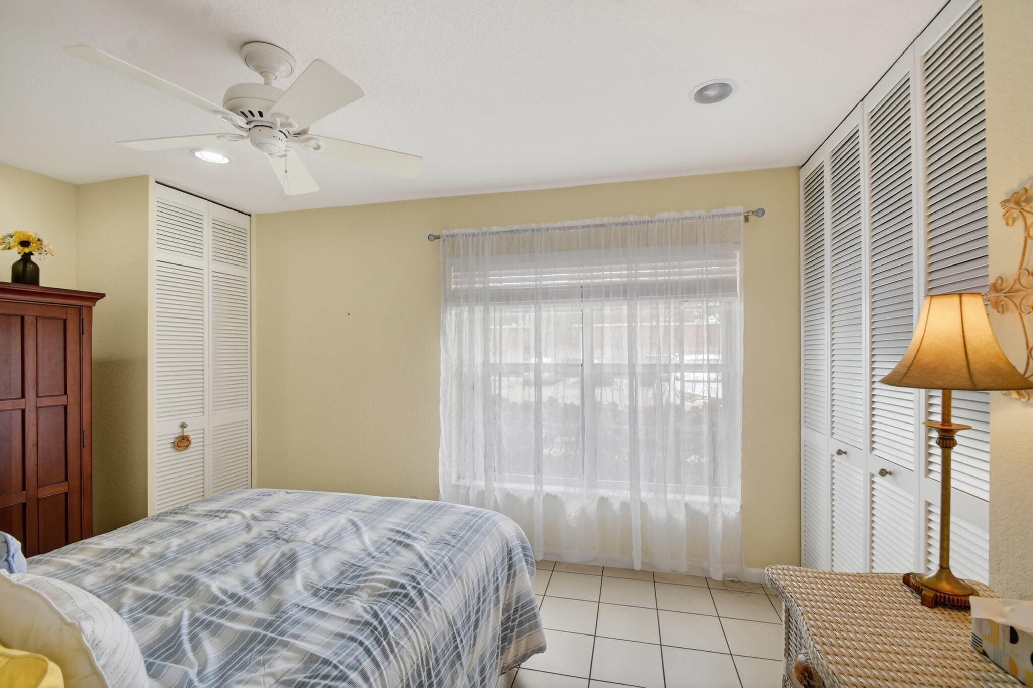 COVERED BRIDGE CONDO - Residential