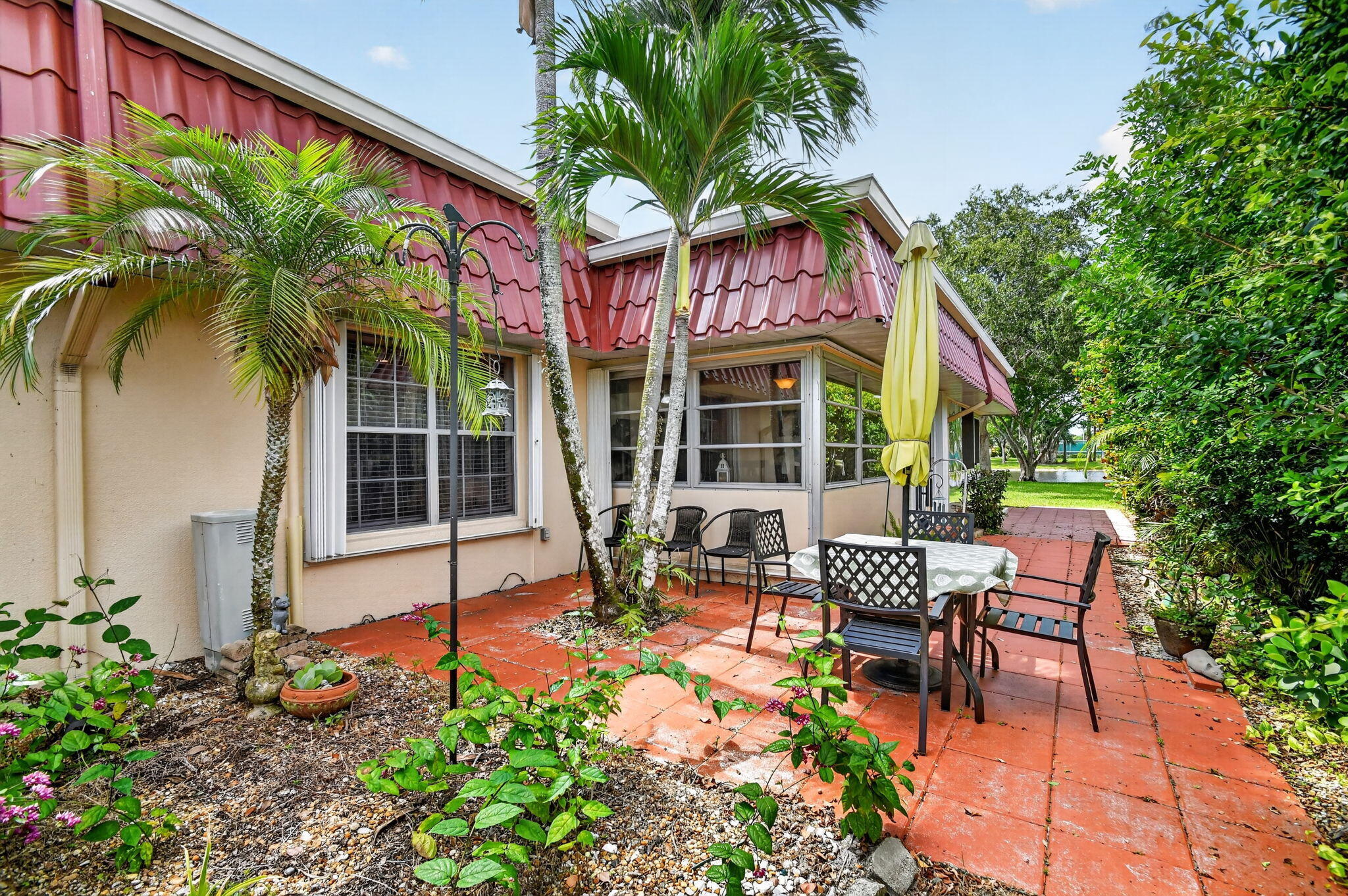 COVERED BRIDGE CONDO - Residential