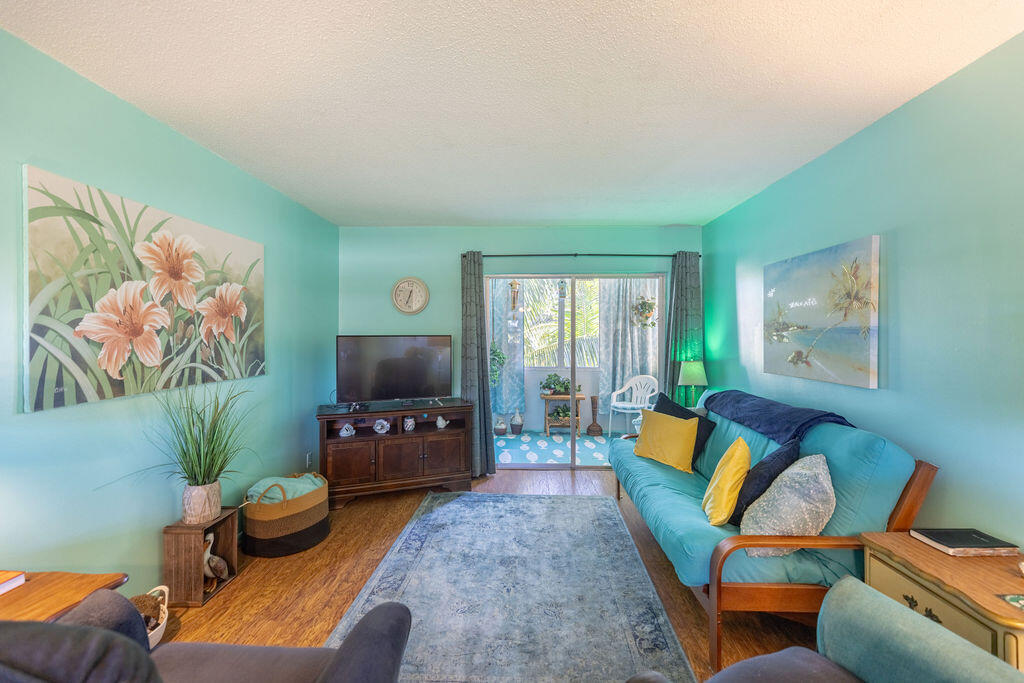 LAKESIDE VILLAGE CONDO 5 - Residential