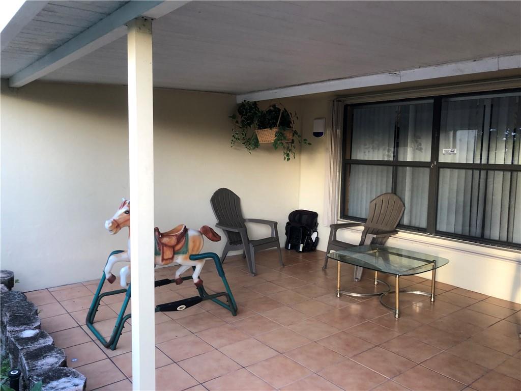 Oriole-Margate Sec 3 74-4 - Residential