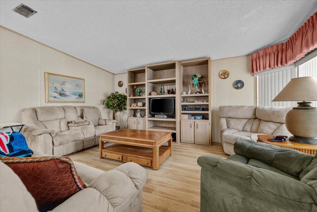 K S PARK - Residential