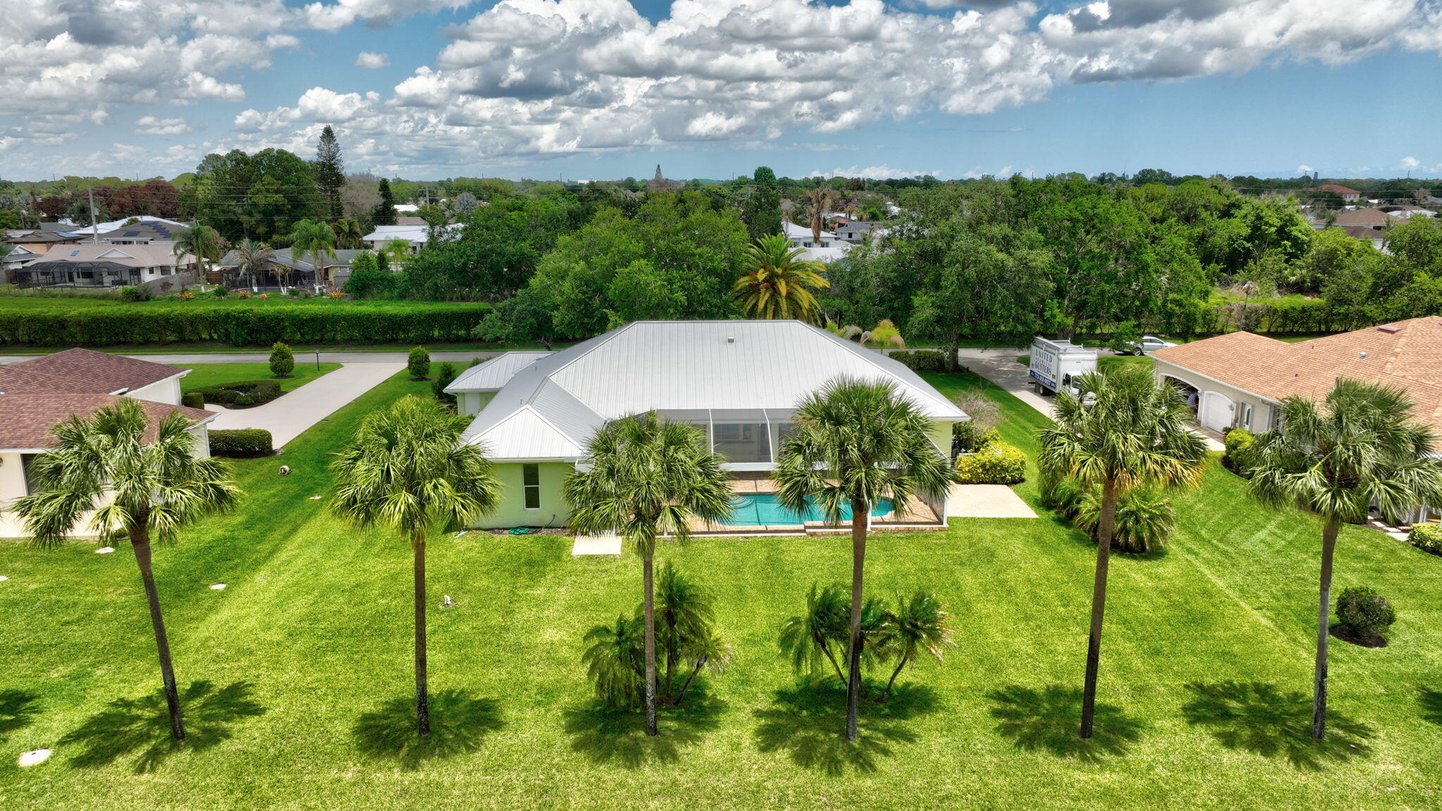 SOUTH RIVER SHORES - Residential