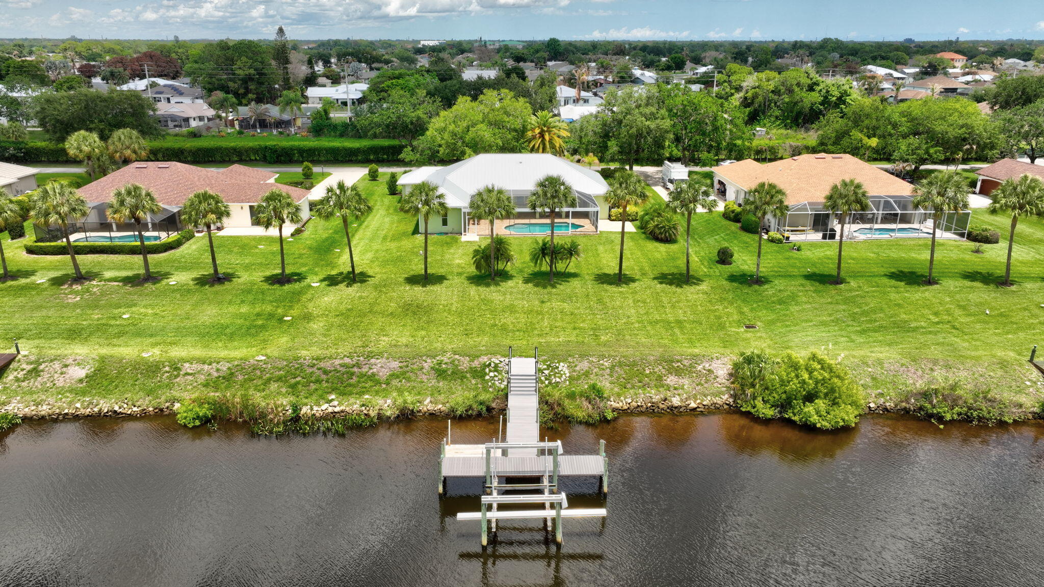 SOUTH RIVER SHORES - Residential
