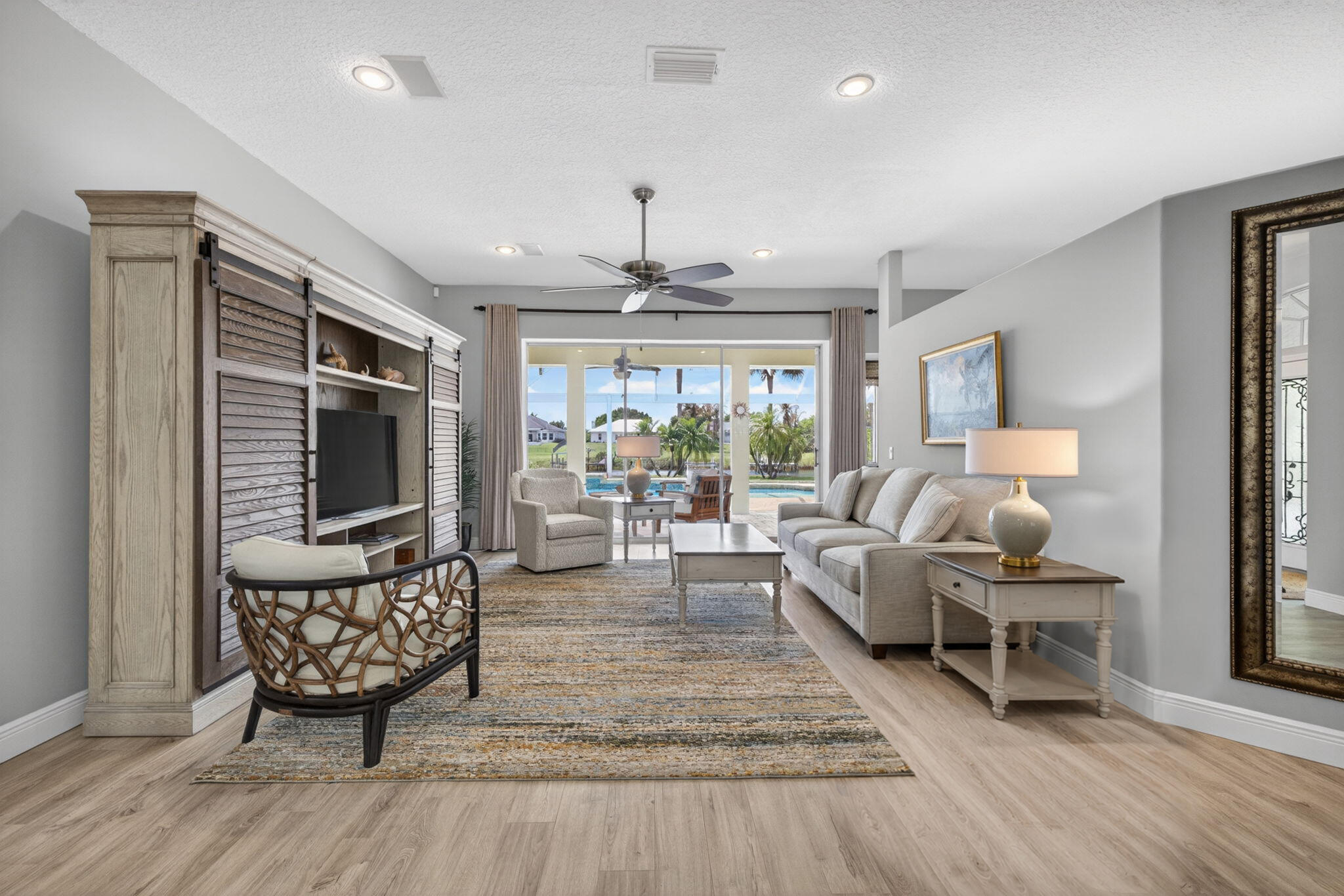 SOUTH RIVER SHORES - Residential