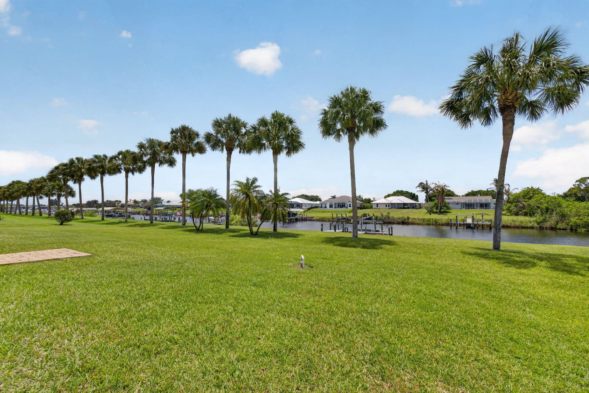 SOUTH RIVER SHORES - Residential