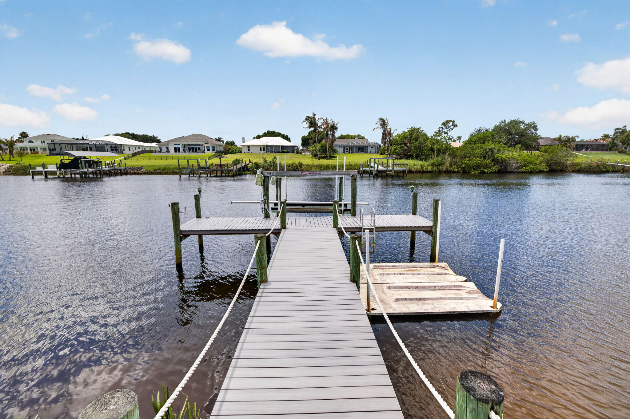 SOUTH RIVER SHORES - Residential