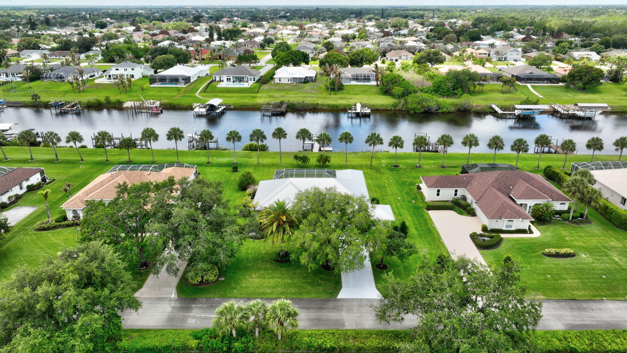 SOUTH RIVER SHORES - Residential