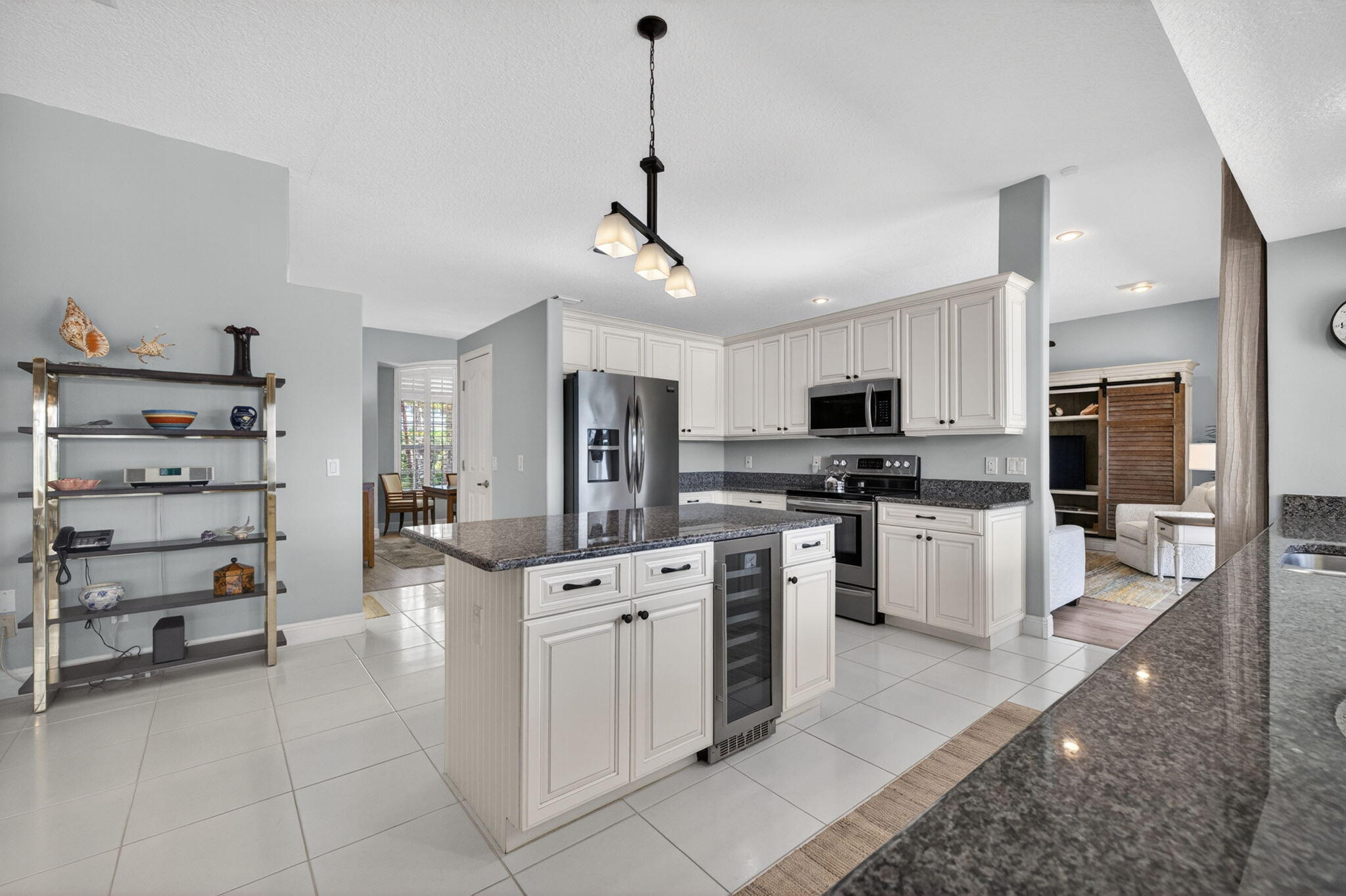SOUTH RIVER SHORES - Residential