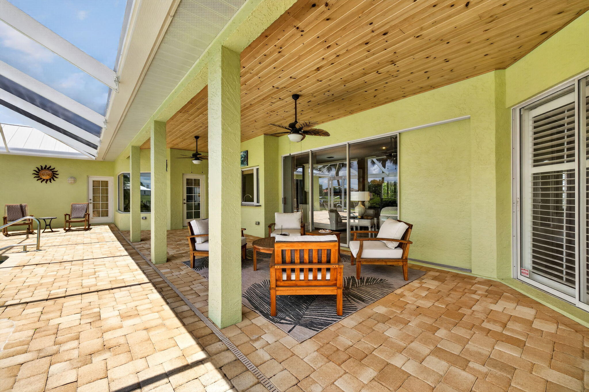 SOUTH RIVER SHORES - Residential