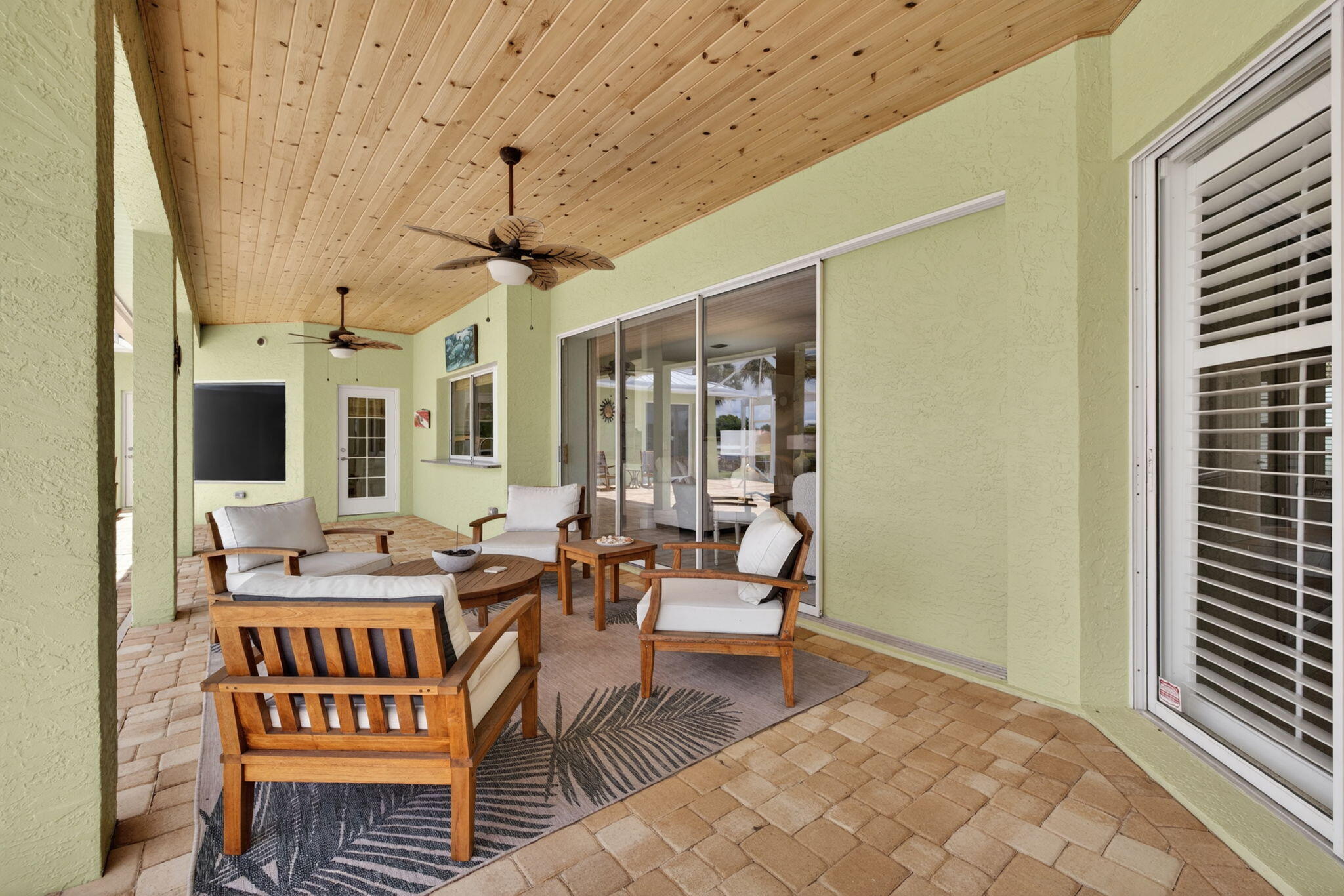 SOUTH RIVER SHORES - Residential