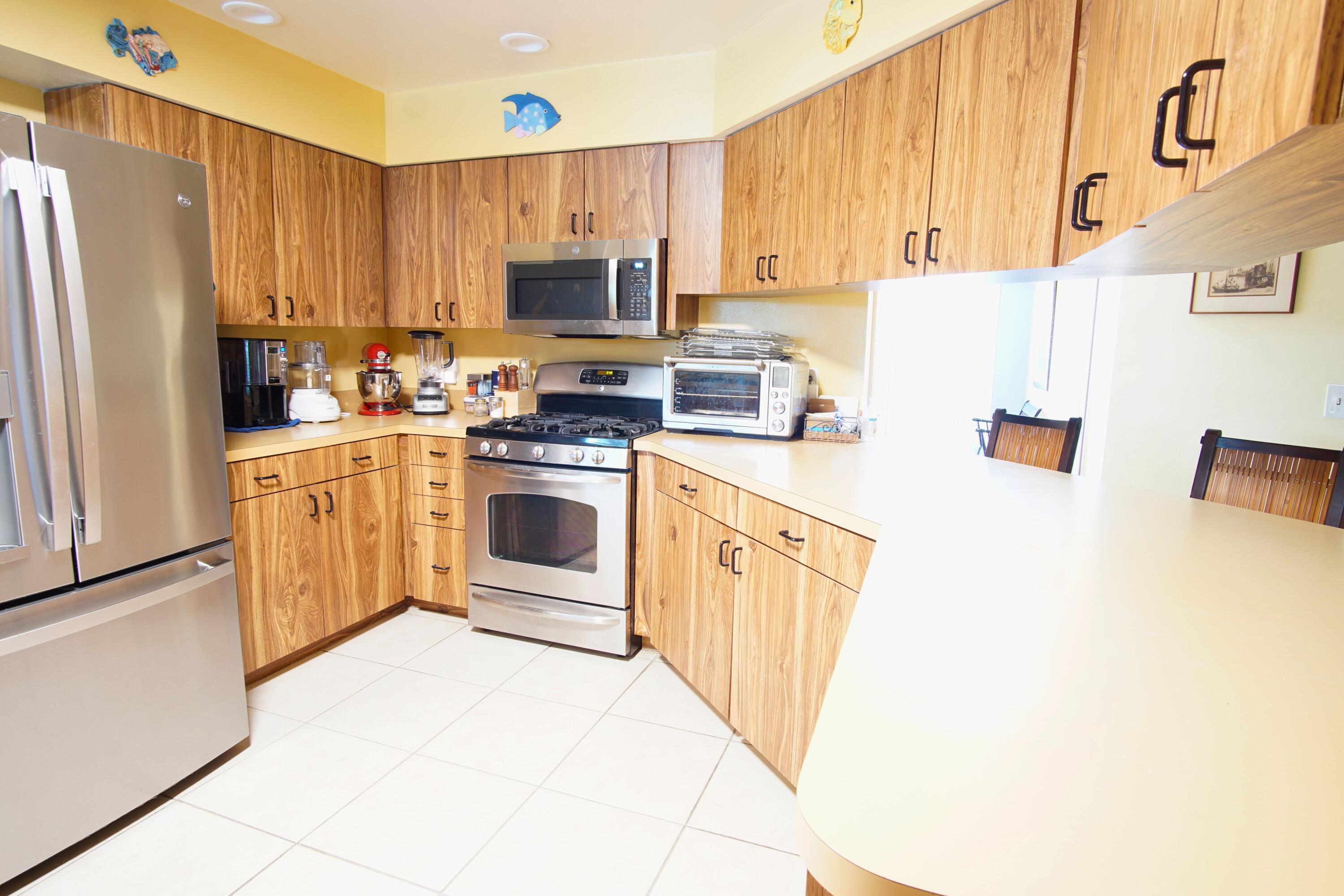 ESTATES OF LAKE CLARKE SHORES - Residential