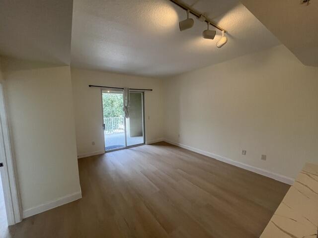VILLAGE AT ABACOA CONDO - Residential Lease