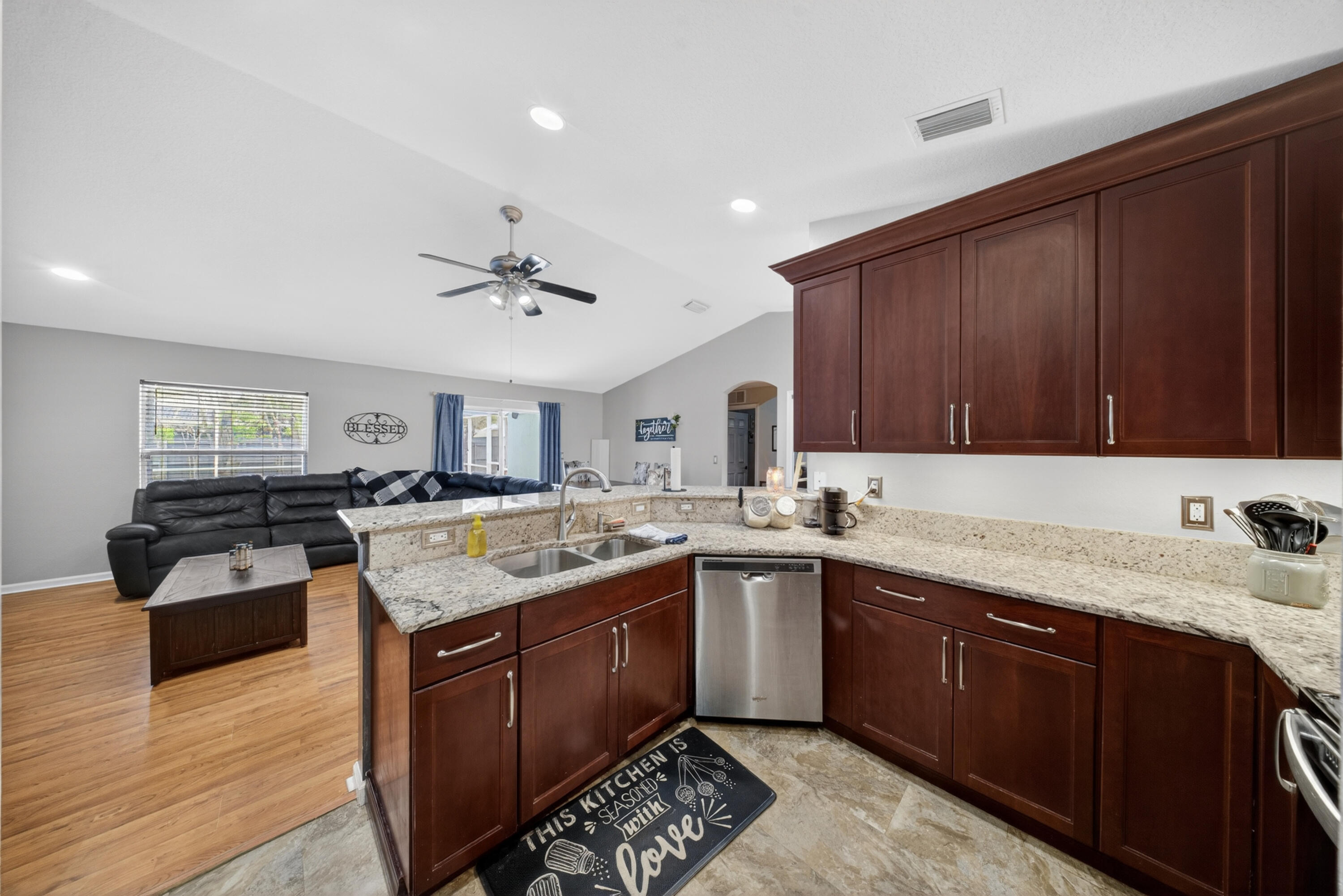 PORT ST LUCIE SECTION 8 - Residential