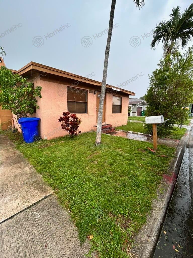 2 bed 1 bath concrete block home in Ft Lauderdale. Convert to 3/2. Needs full reno to hit top ARV.