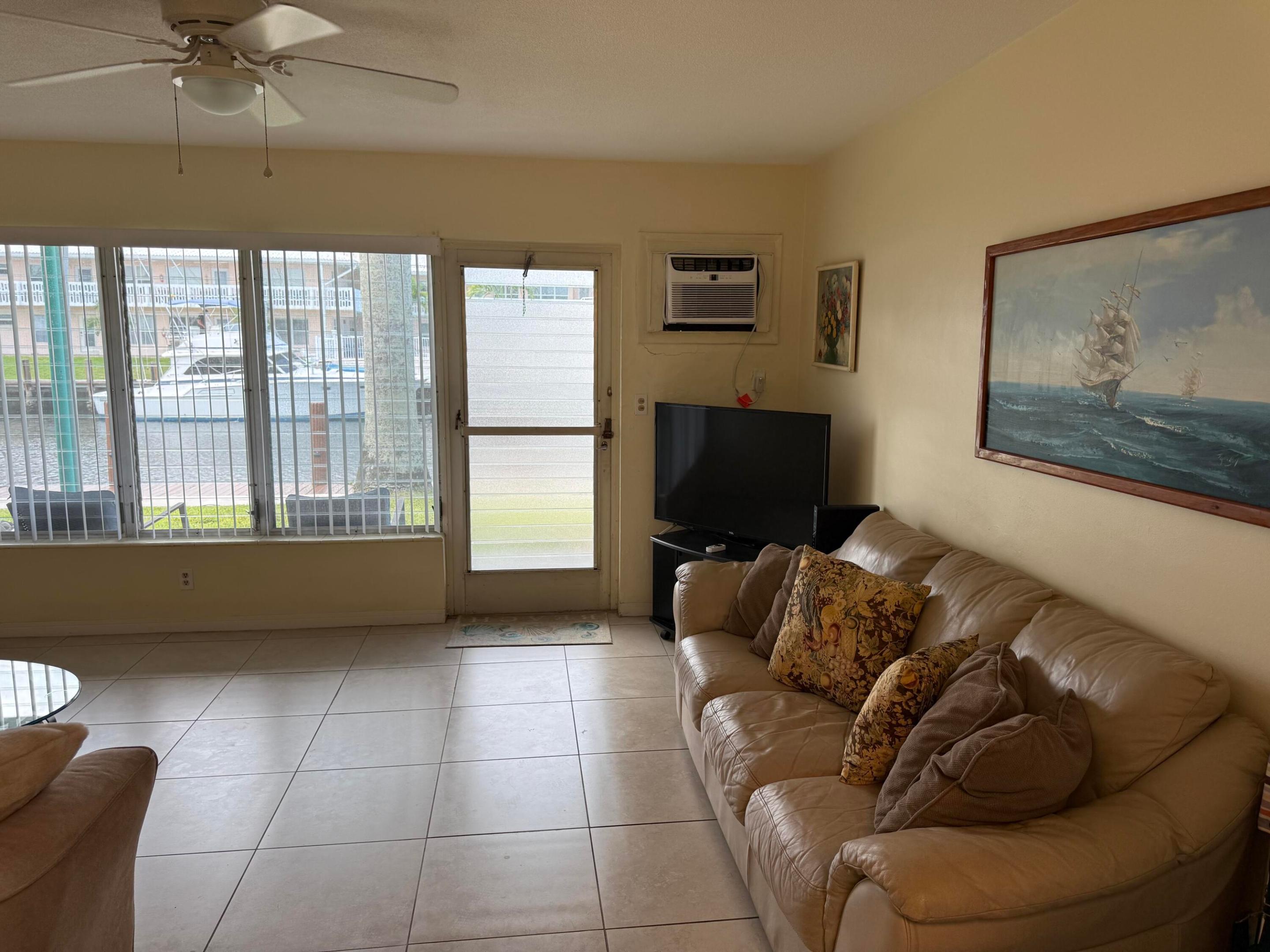 DURHAM APARTMENTS CONDO - Residential Lease