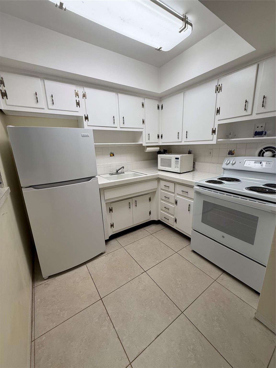 DURHAM APARTMENTS CONDO - Residential Lease
