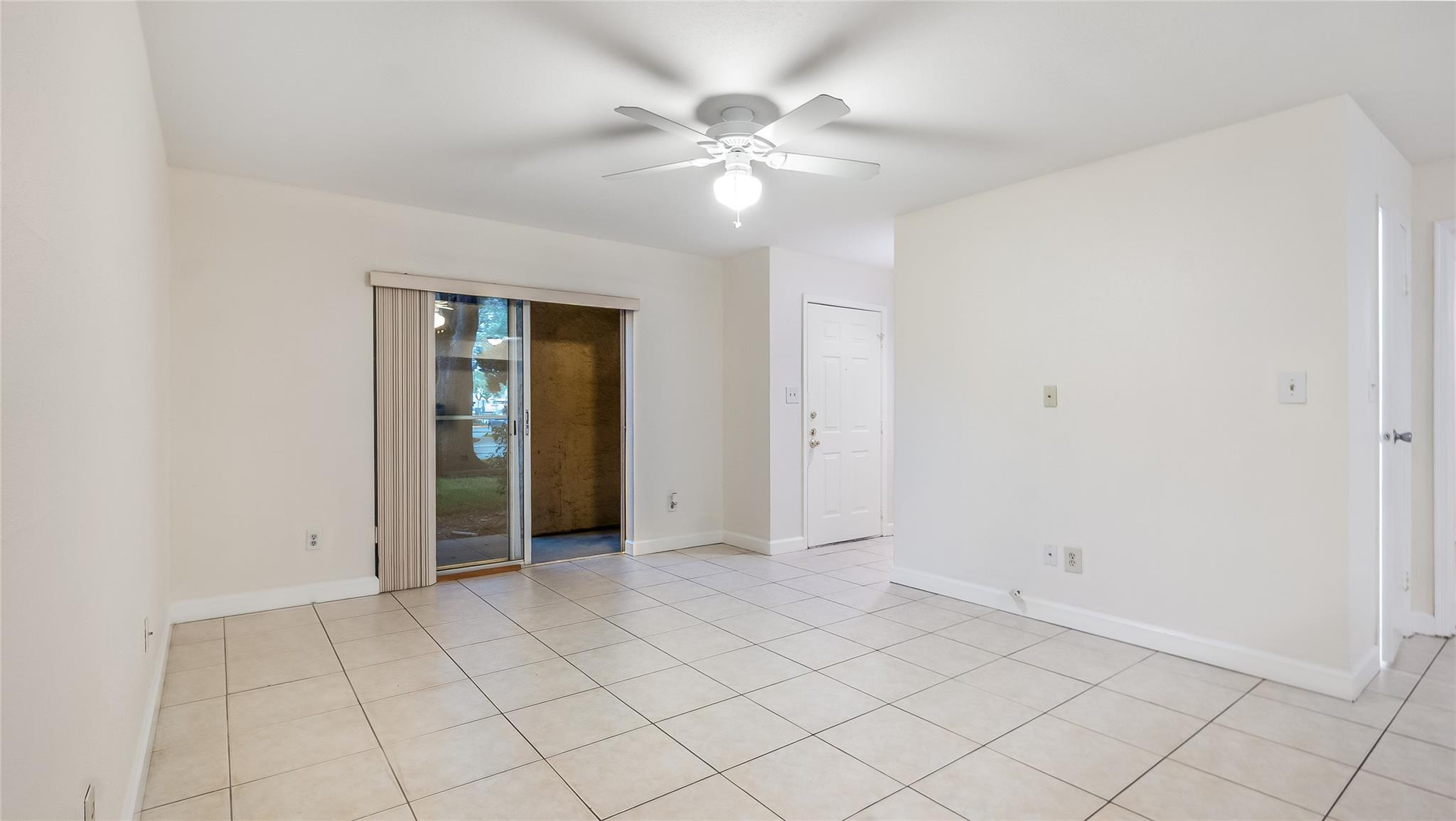 SAVANNAH AT RIVERSIDE - Residential
