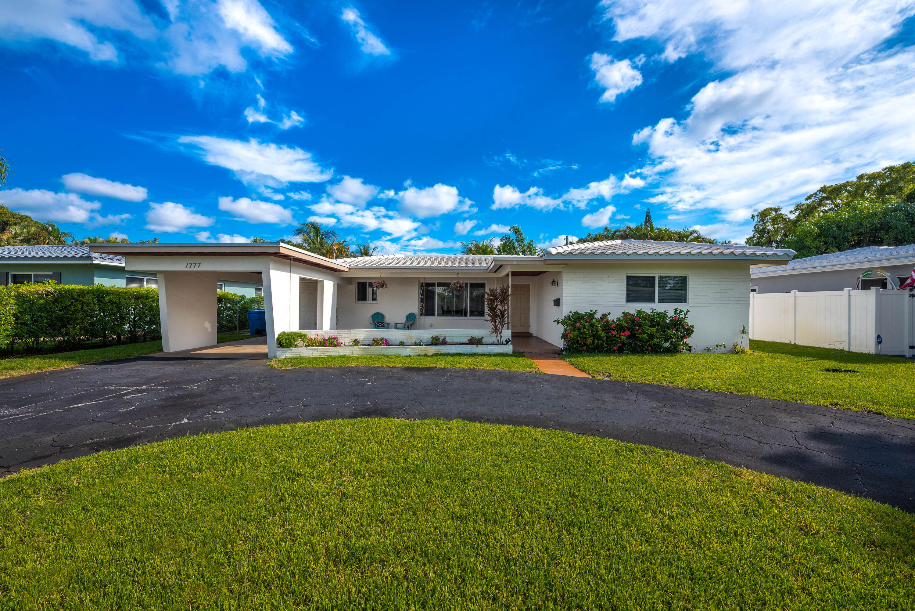 FLORANADA RIDGE SEC - Residential