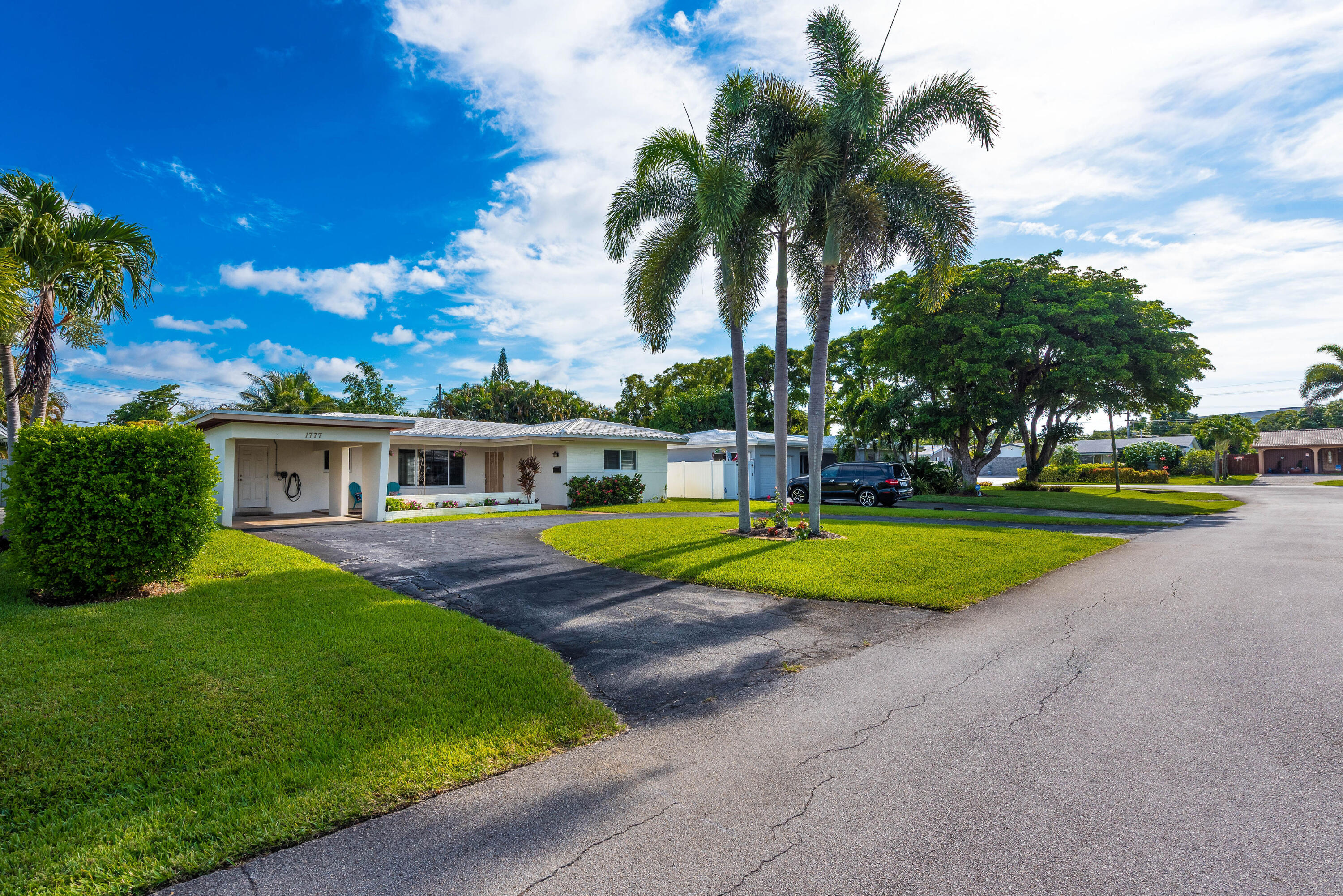 FLORANADA RIDGE SEC - Residential