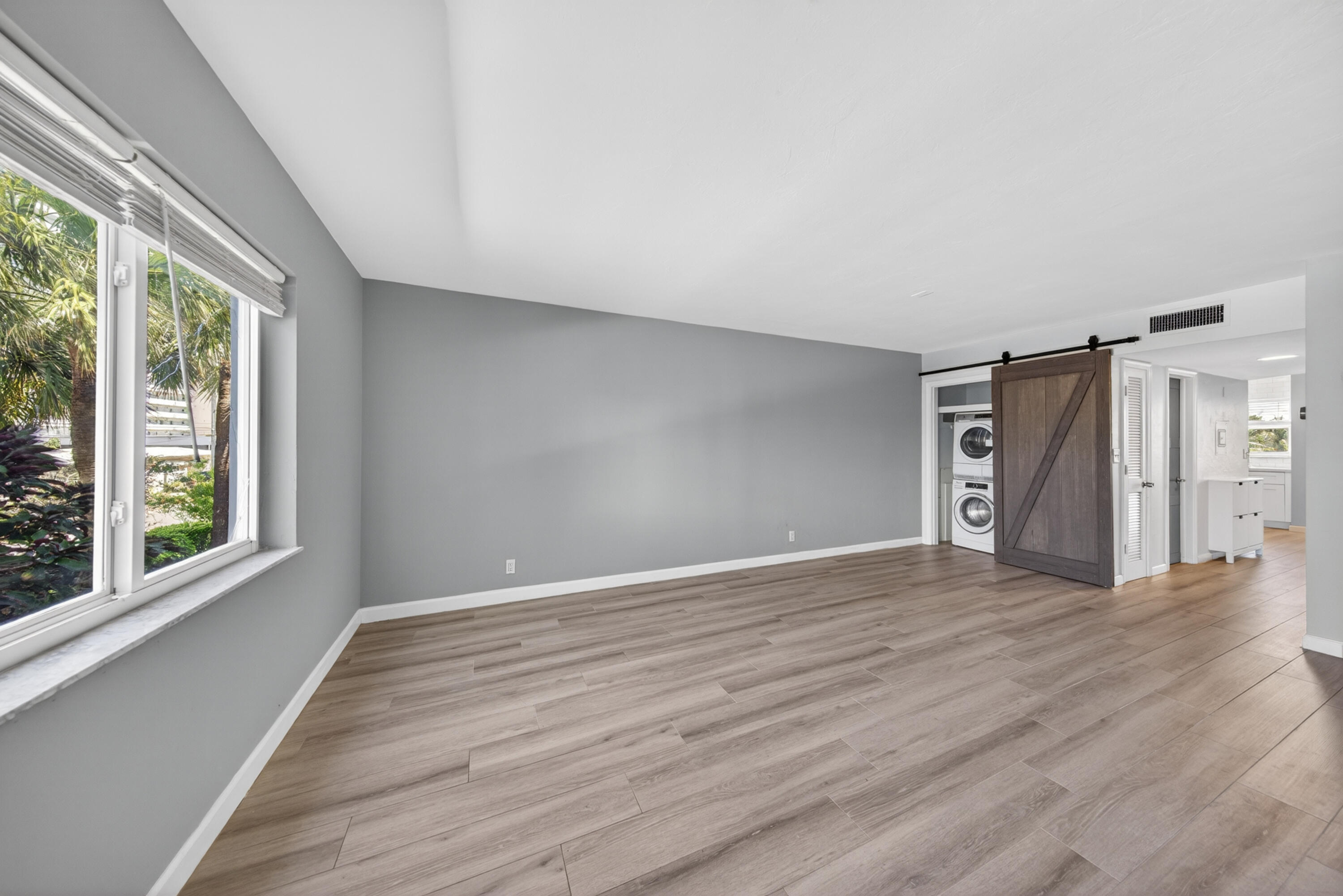 505 DEERFIELD CONDO - Residential Lease