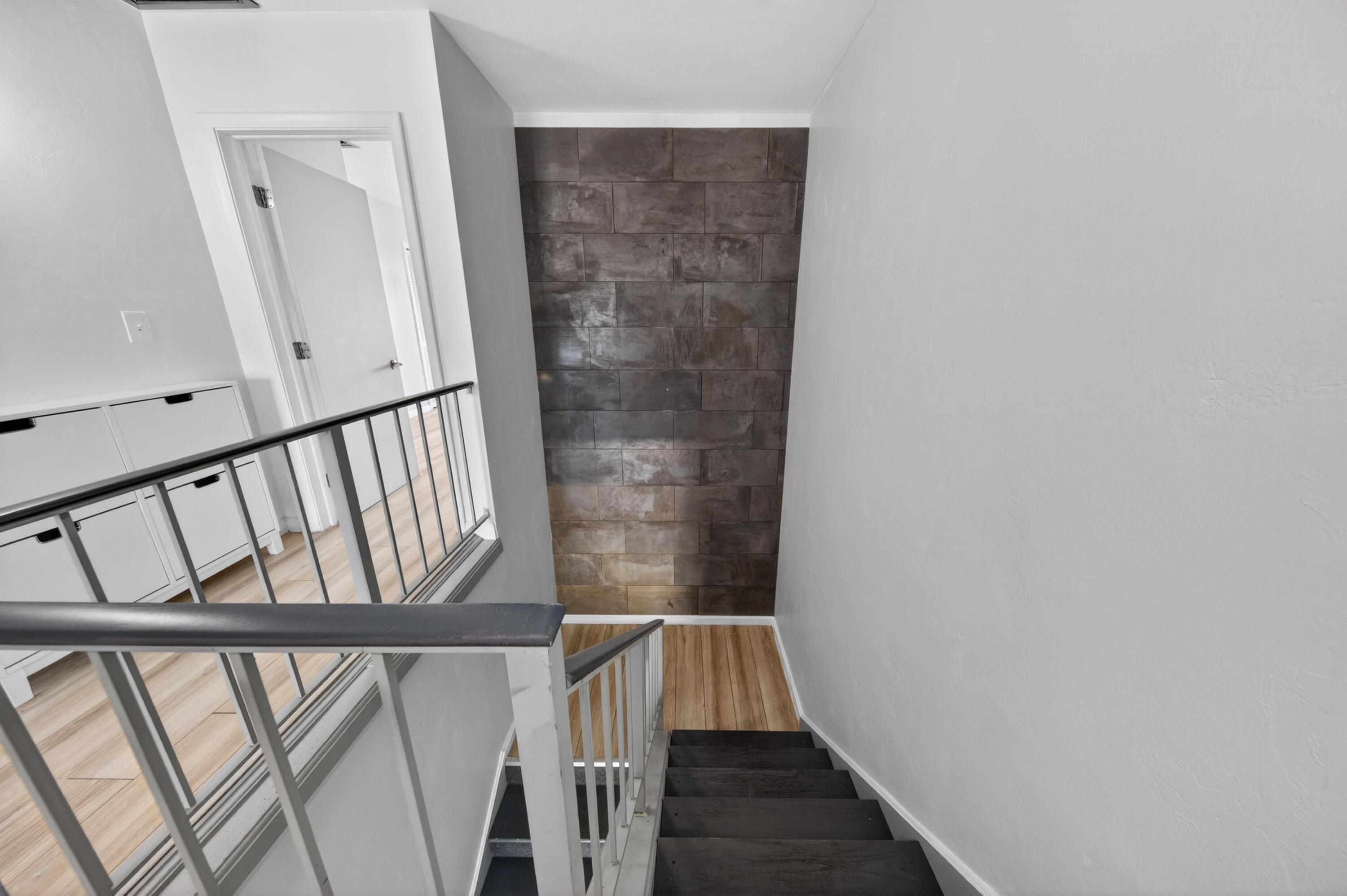 505 DEERFIELD CONDO - Residential Lease