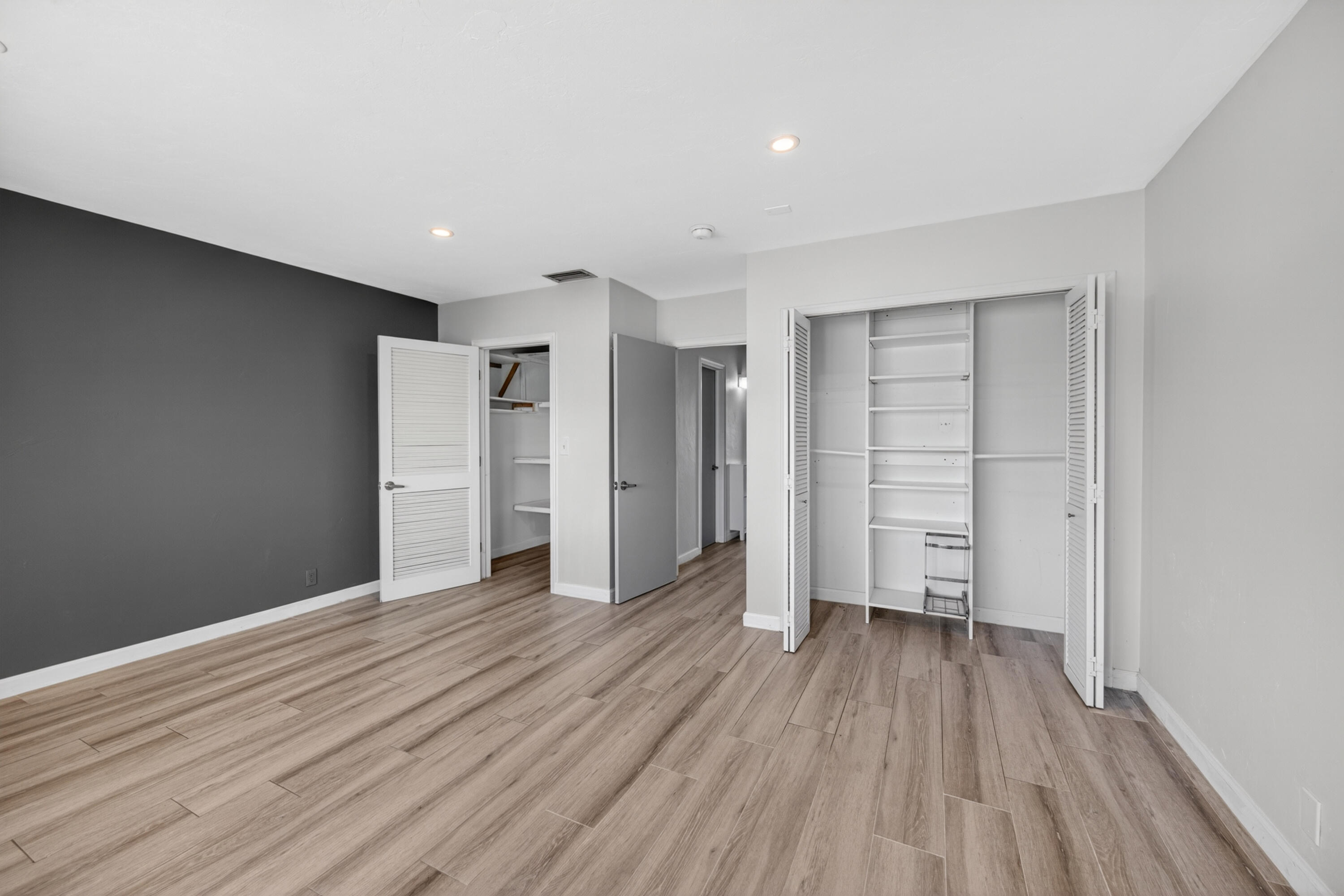 505 DEERFIELD CONDO - Residential Lease