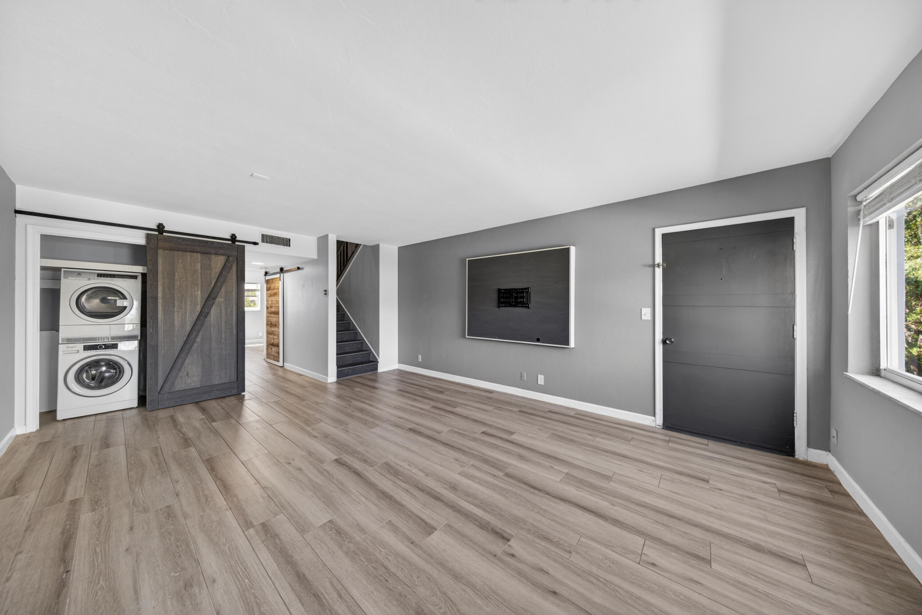 505 DEERFIELD CONDO - Residential Lease