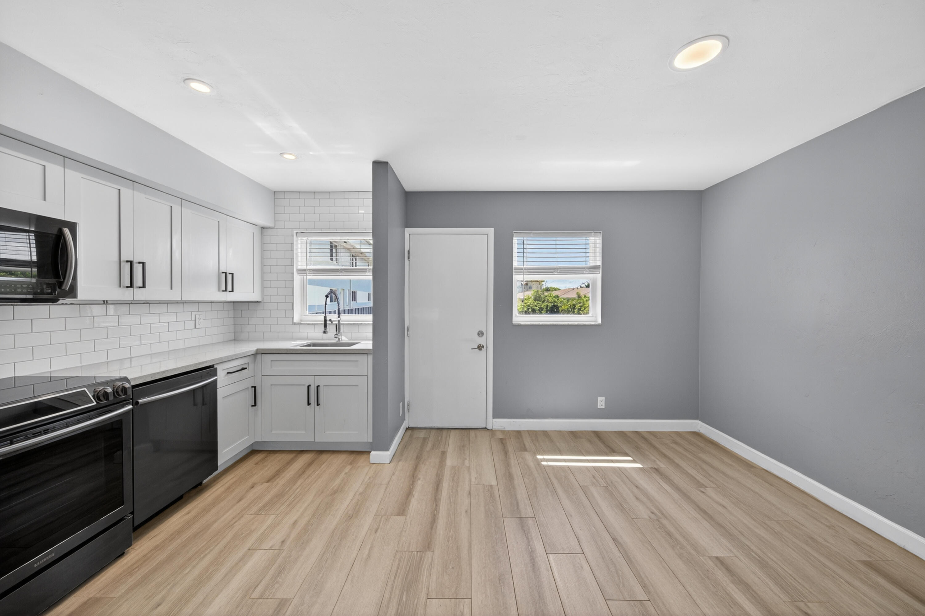 505 DEERFIELD CONDO - Residential Lease
