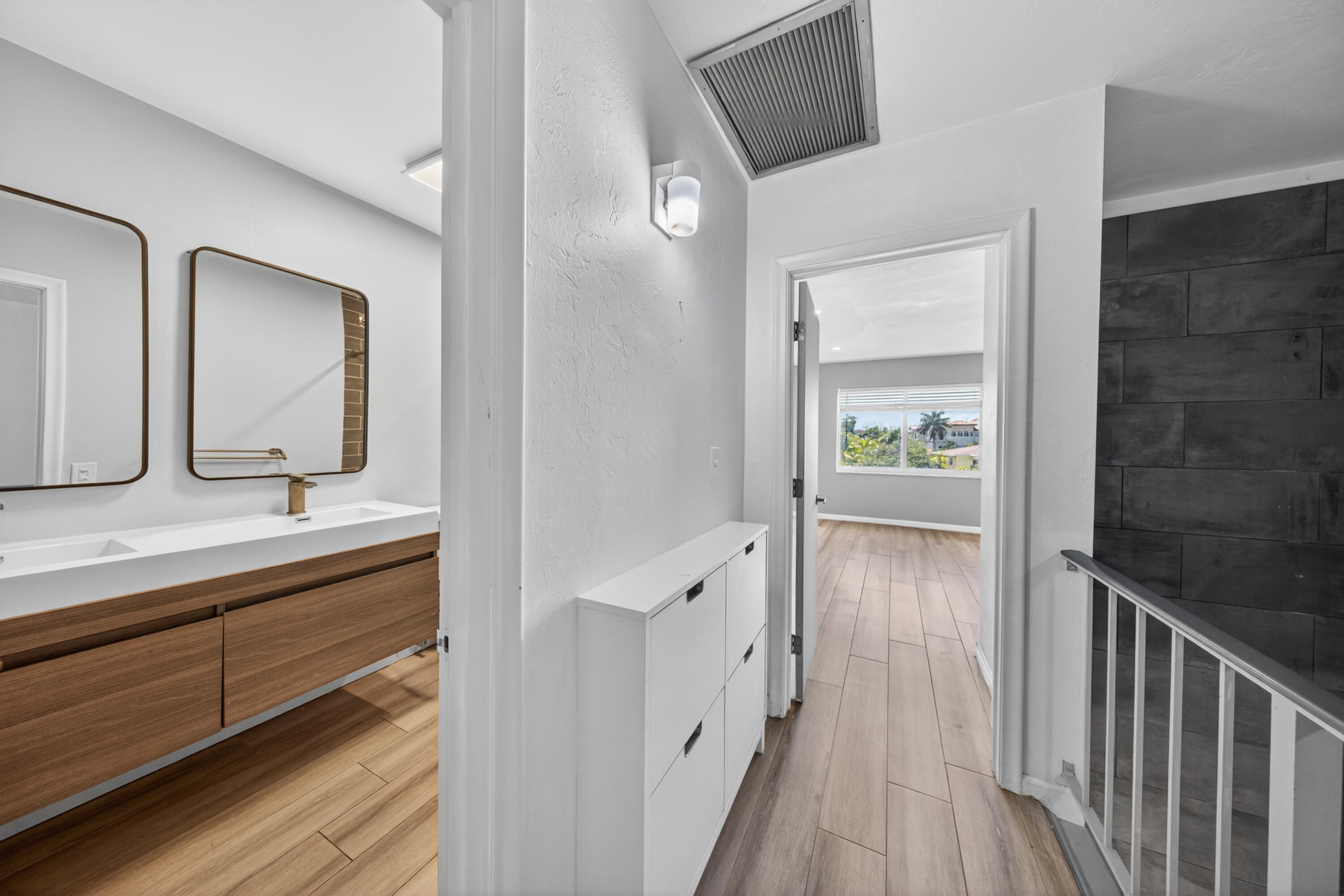 505 DEERFIELD CONDO - Residential Lease