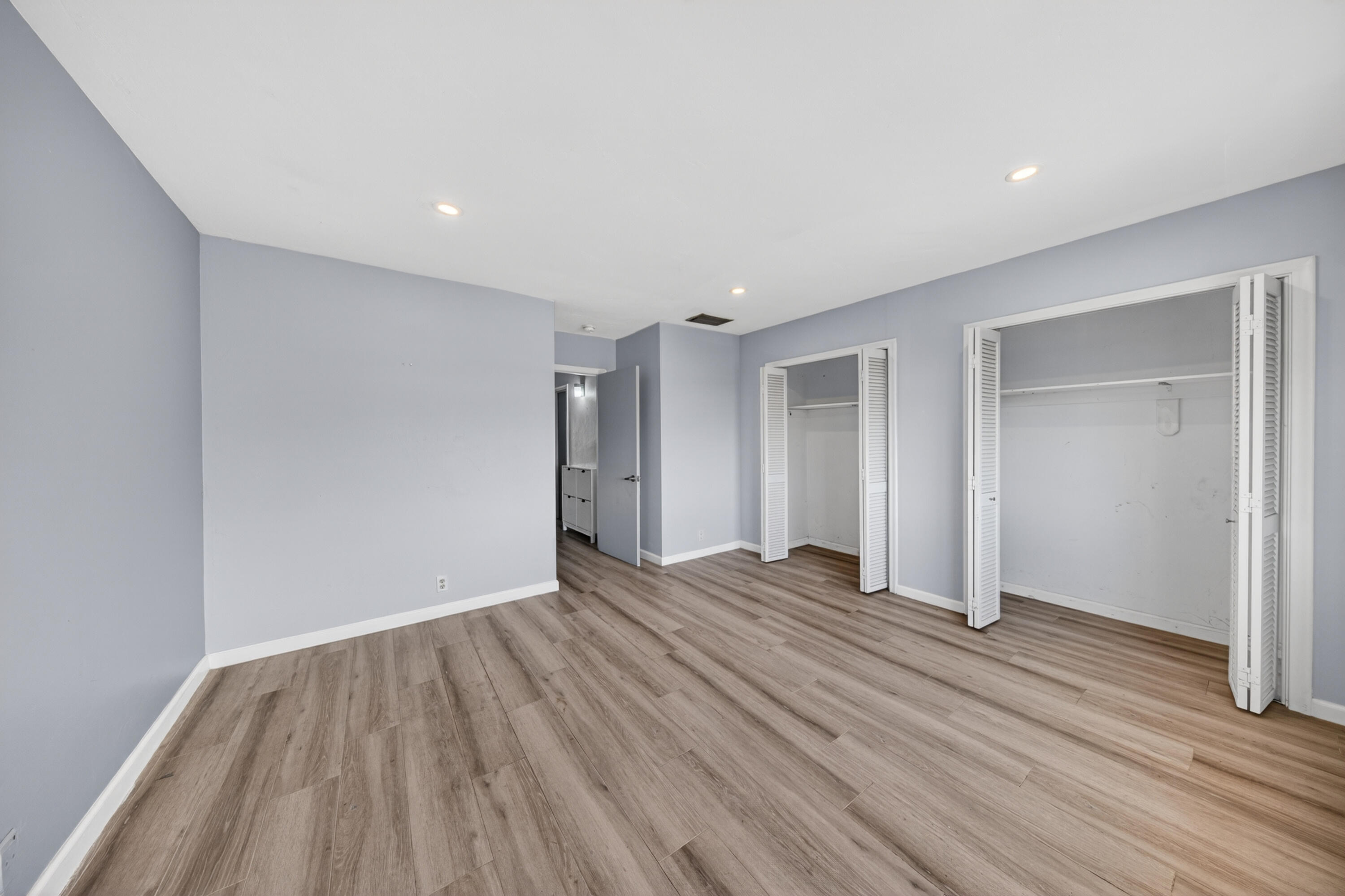 505 DEERFIELD CONDO - Residential Lease