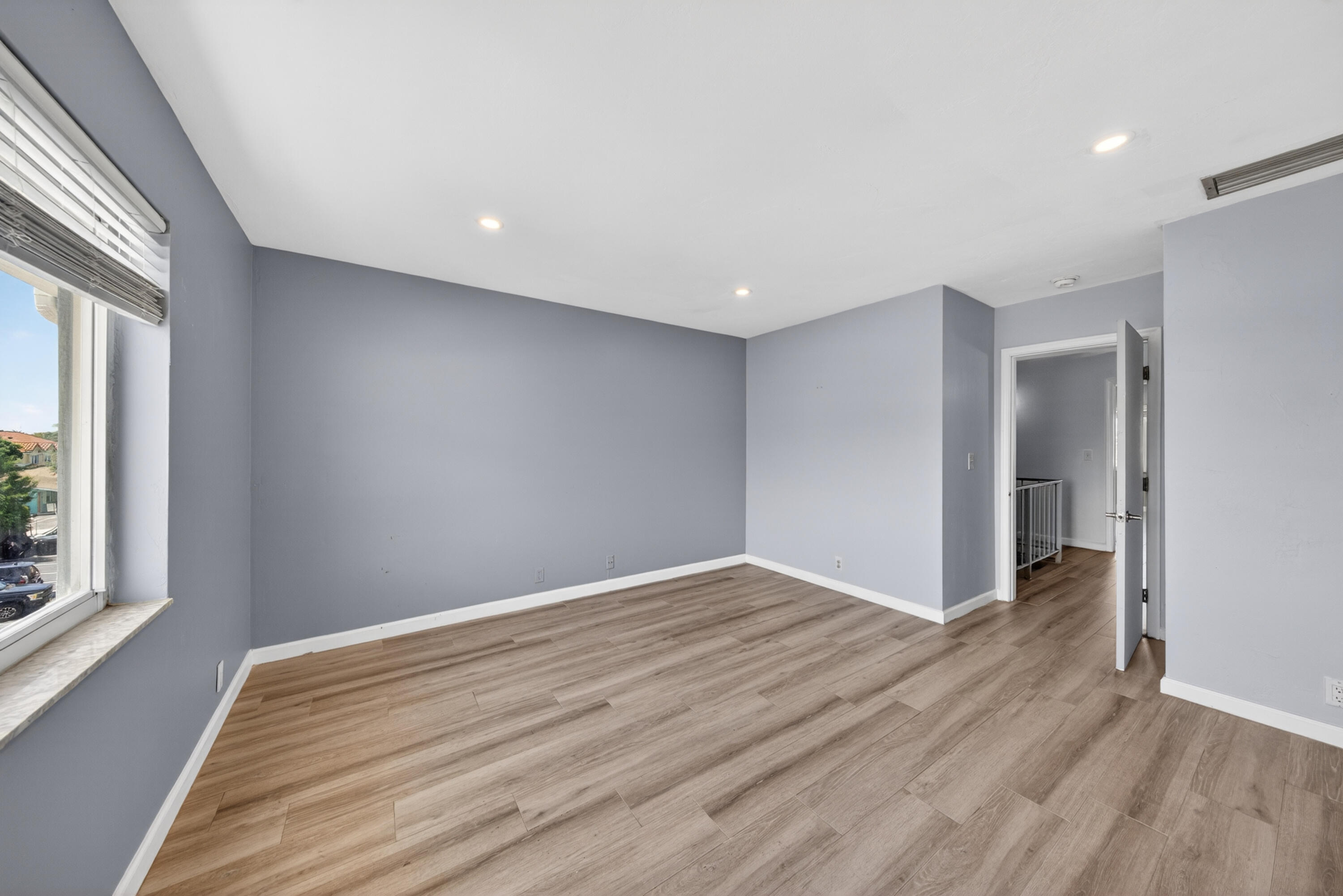 505 DEERFIELD CONDO - Residential Lease