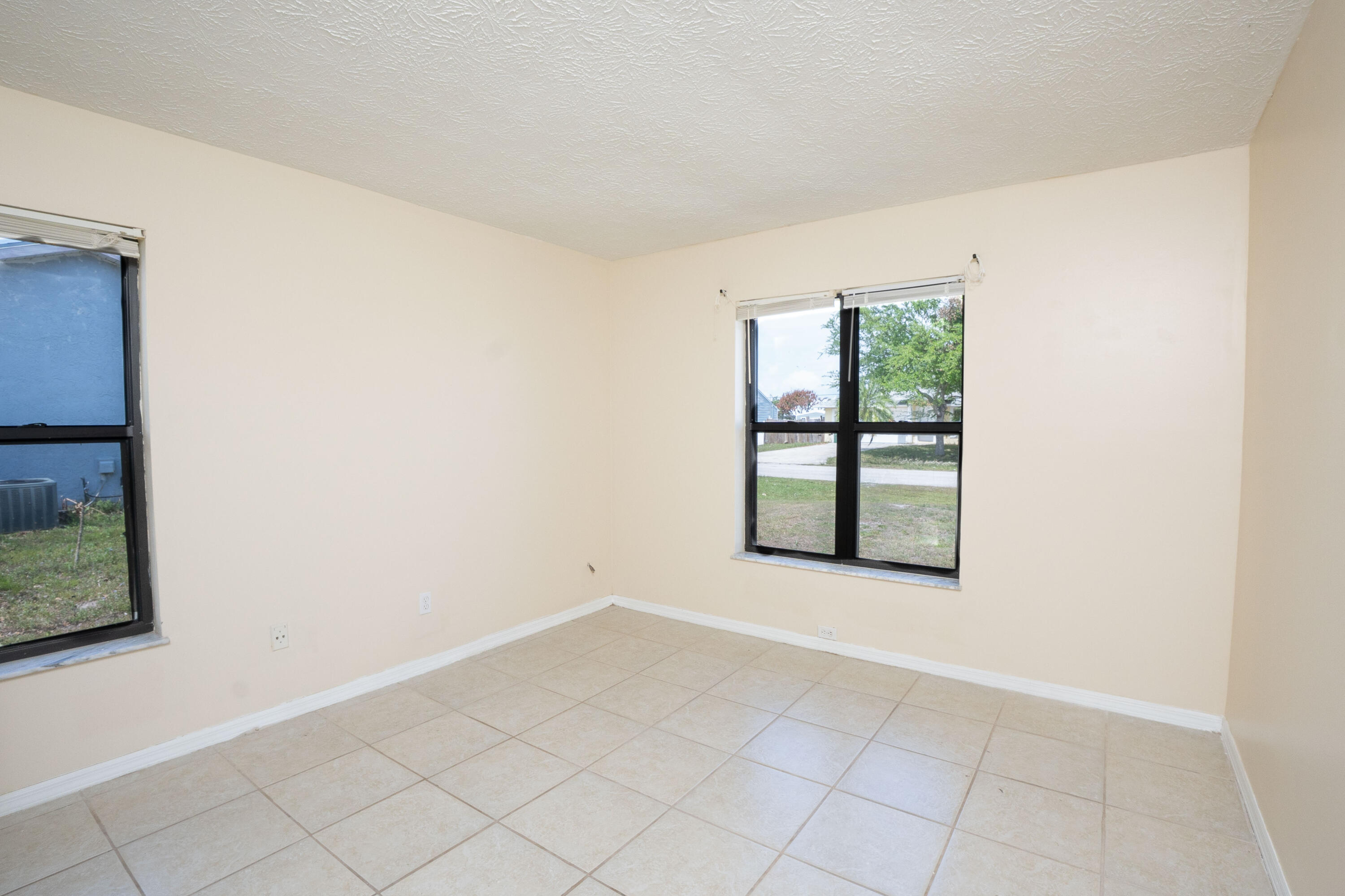 PORT ST LUCIE SECTION 30 - Residential