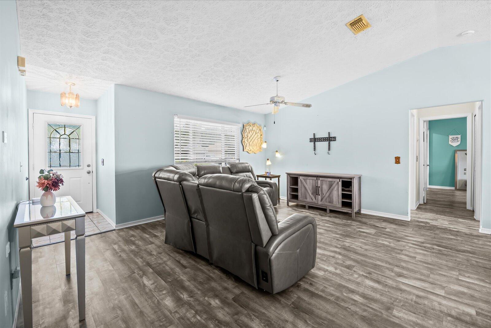 PORT ST LUCIE SECTION 4 - Residential