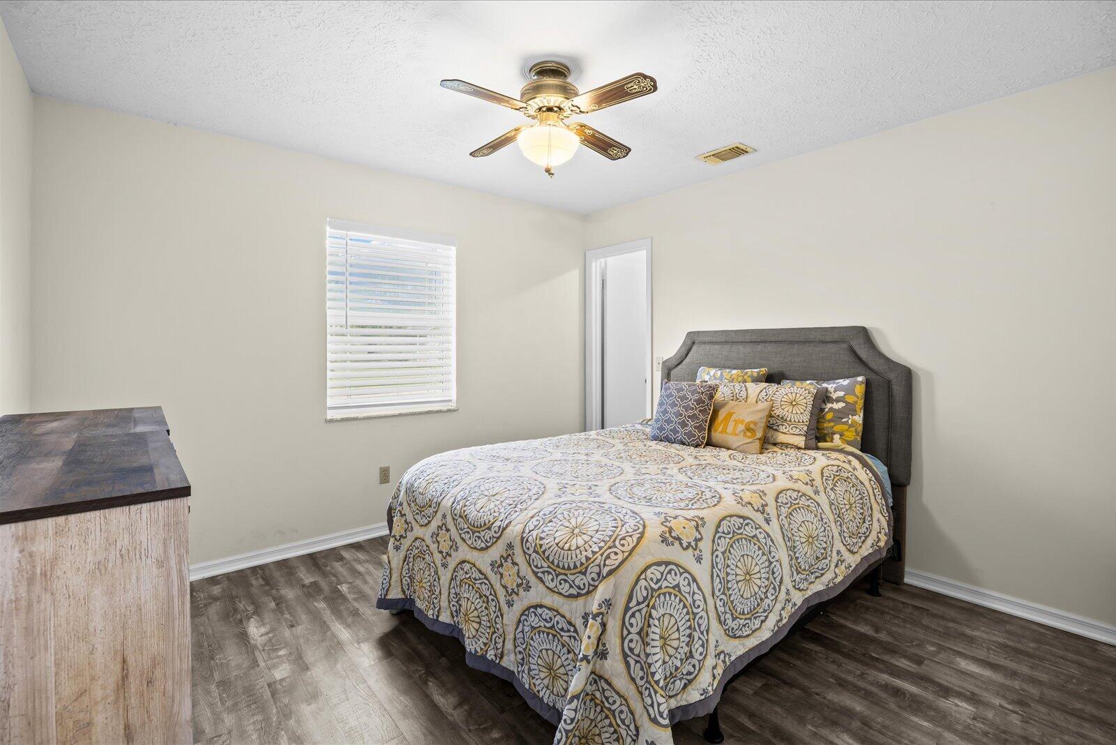 PORT ST LUCIE SECTION 4 - Residential