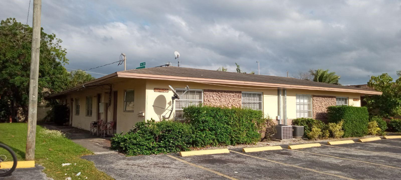 Exceptional investment property, with this well maintained 4-plex offering strong, consistent rental income. This property is ideally located close to public transportation, shopping centers, restaurants and schools-making it highly attractive to tenants and easy to keep fully occupied. Each unit is separately metered, with tenants paying their own electricity, helping to keep operating expenses low and maximizing your net return. A solid addition to any investment portfolio, this property offers stable cash flow and long-term growth potential in a desirable, high-demand area.  This property is also being offered with a portfolio with 3 additional triplexes.  Call listing agent today don't miss this great opportunity.