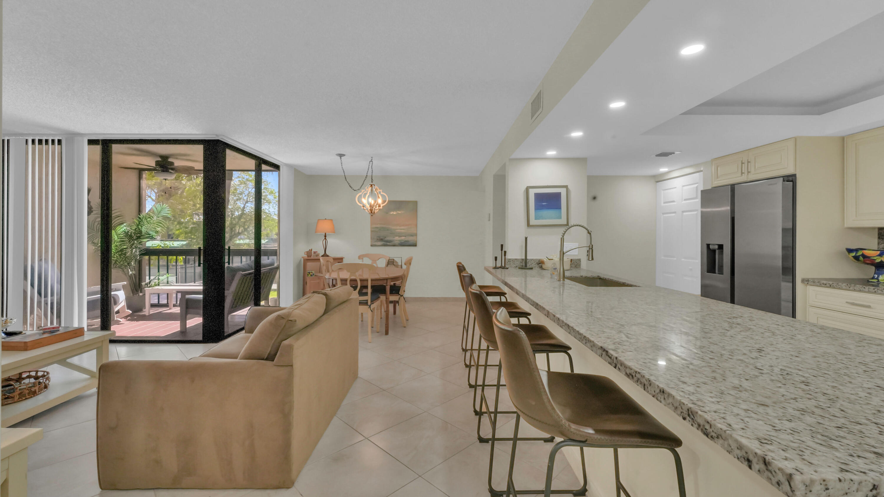 LAVERS DELRAY RACQUET CLUB CONDO - Residential Lease
