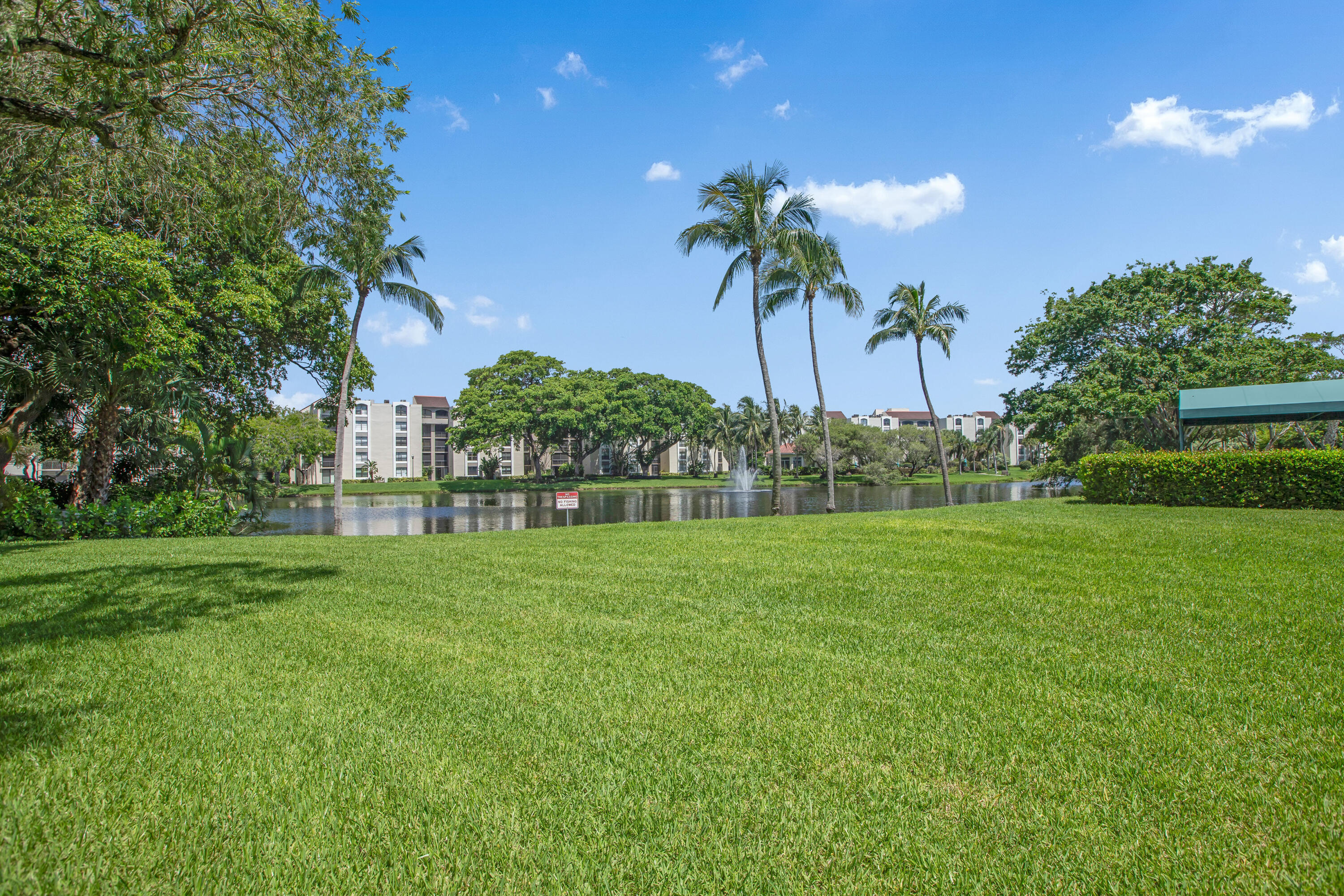 LAVERS DELRAY RACQUET CLUB CONDO - Residential Lease