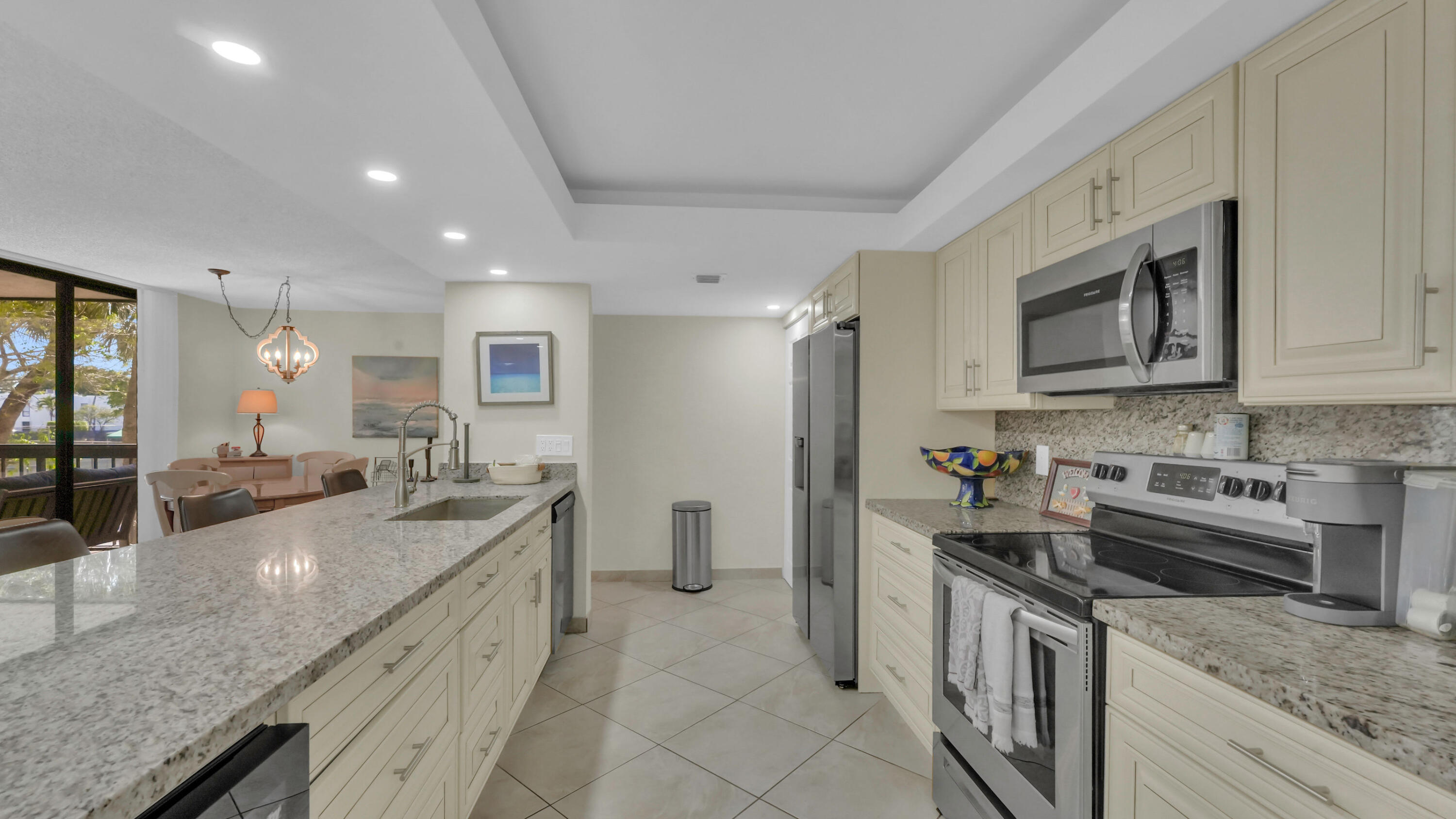 LAVERS DELRAY RACQUET CLUB CONDO - Residential Lease