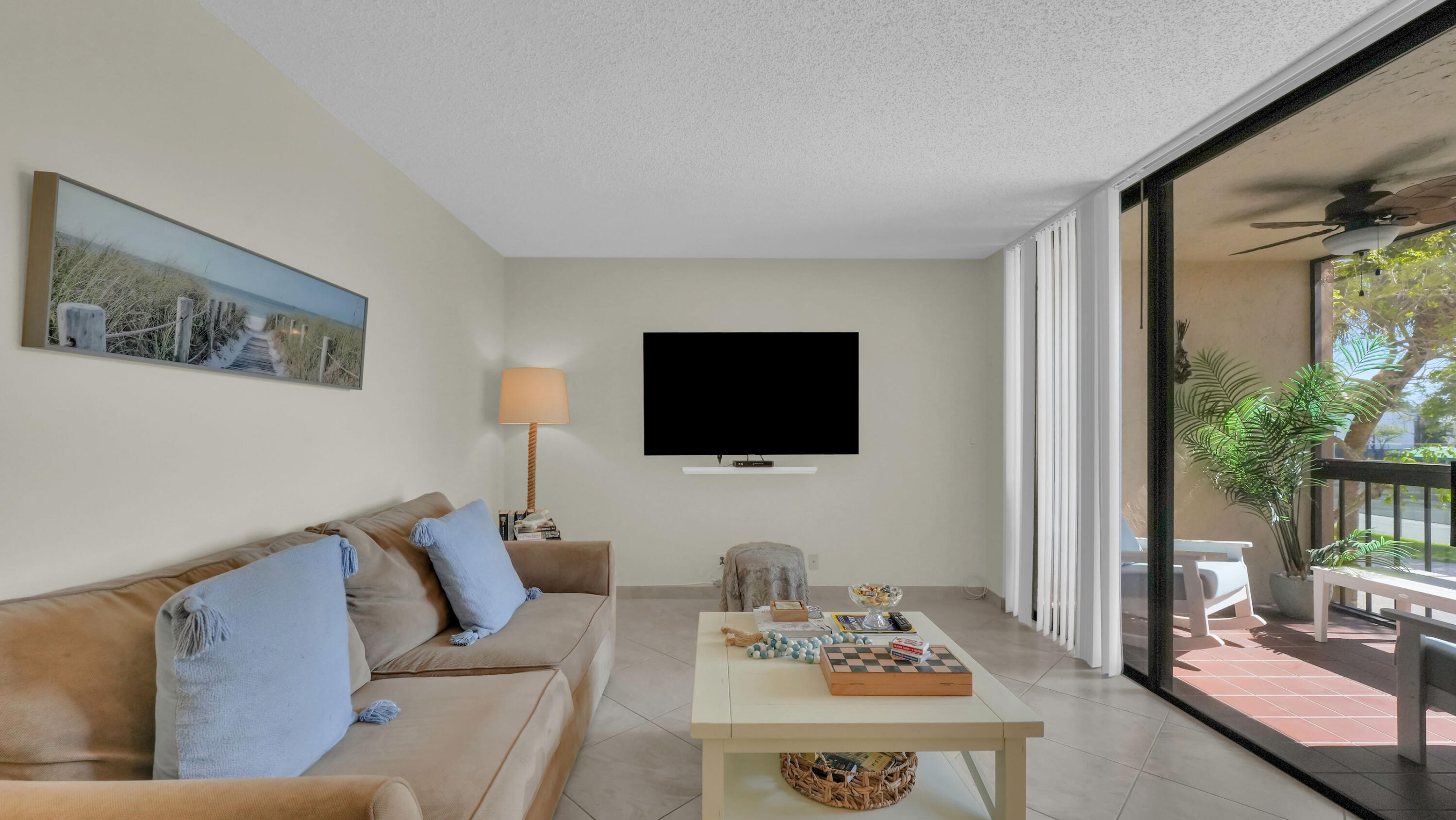 LAVERS DELRAY RACQUET CLUB CONDO - Residential Lease